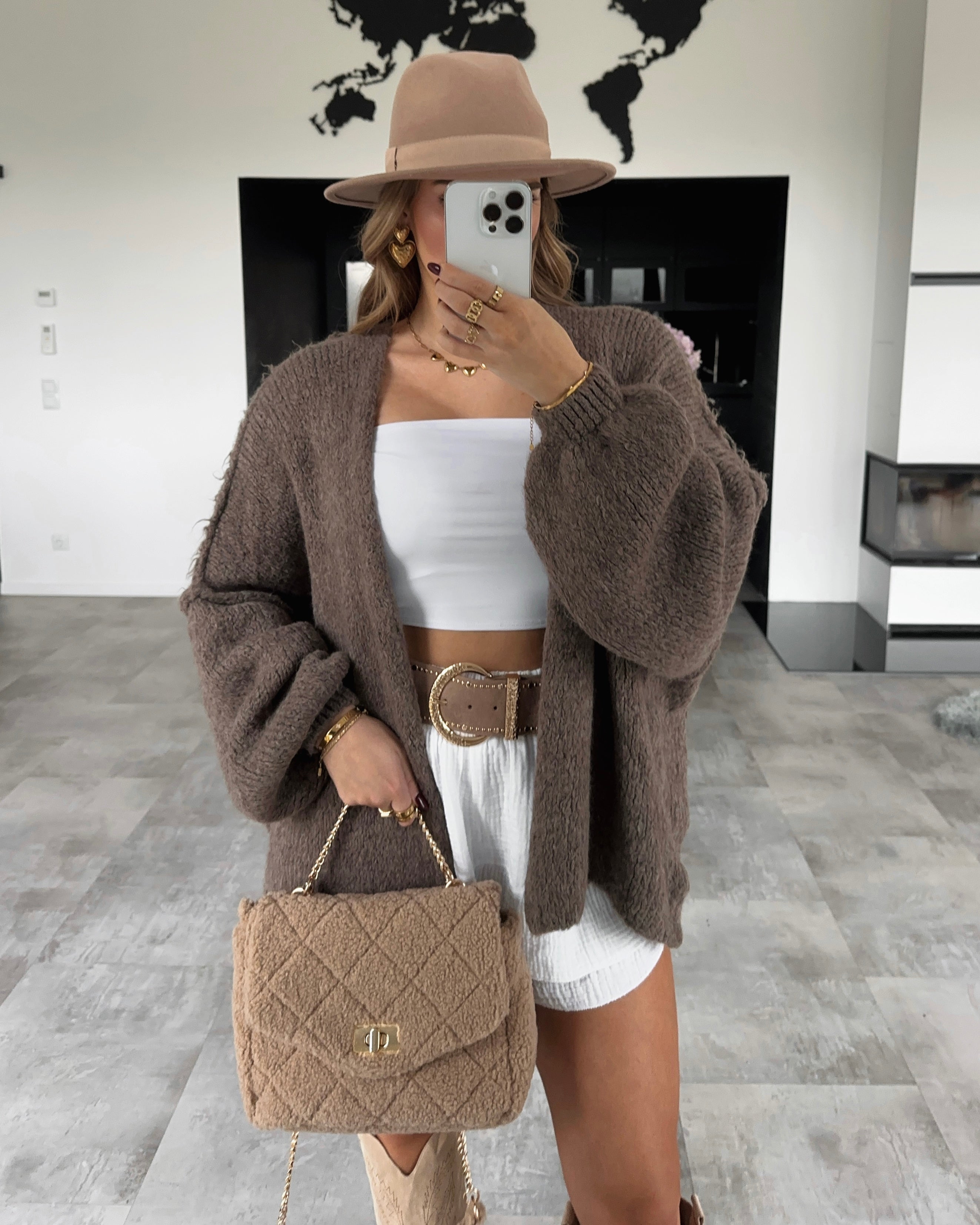 Cardigan “Livy" Hellbraun