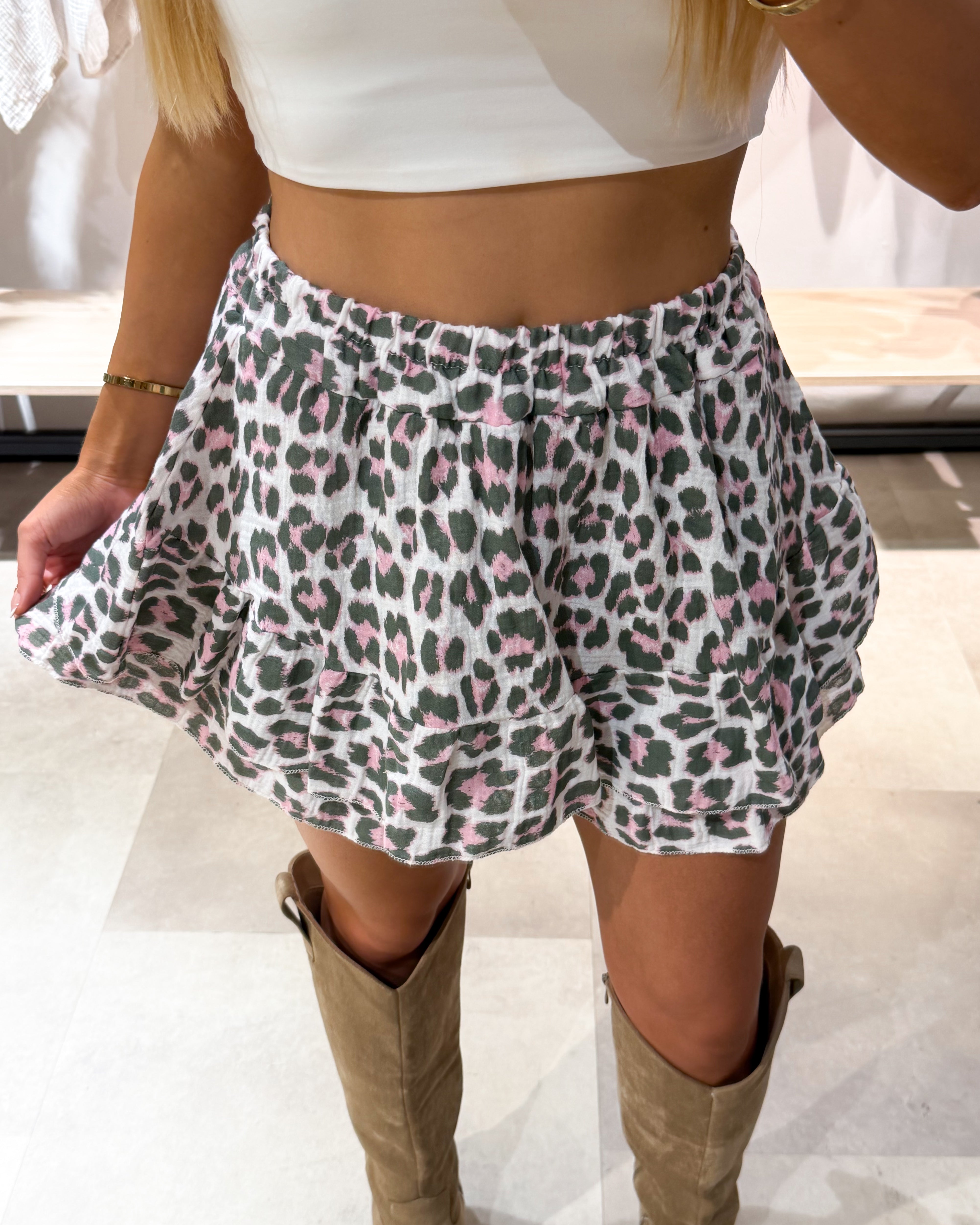Musselin Hosenrock “Calea“ Leoprint