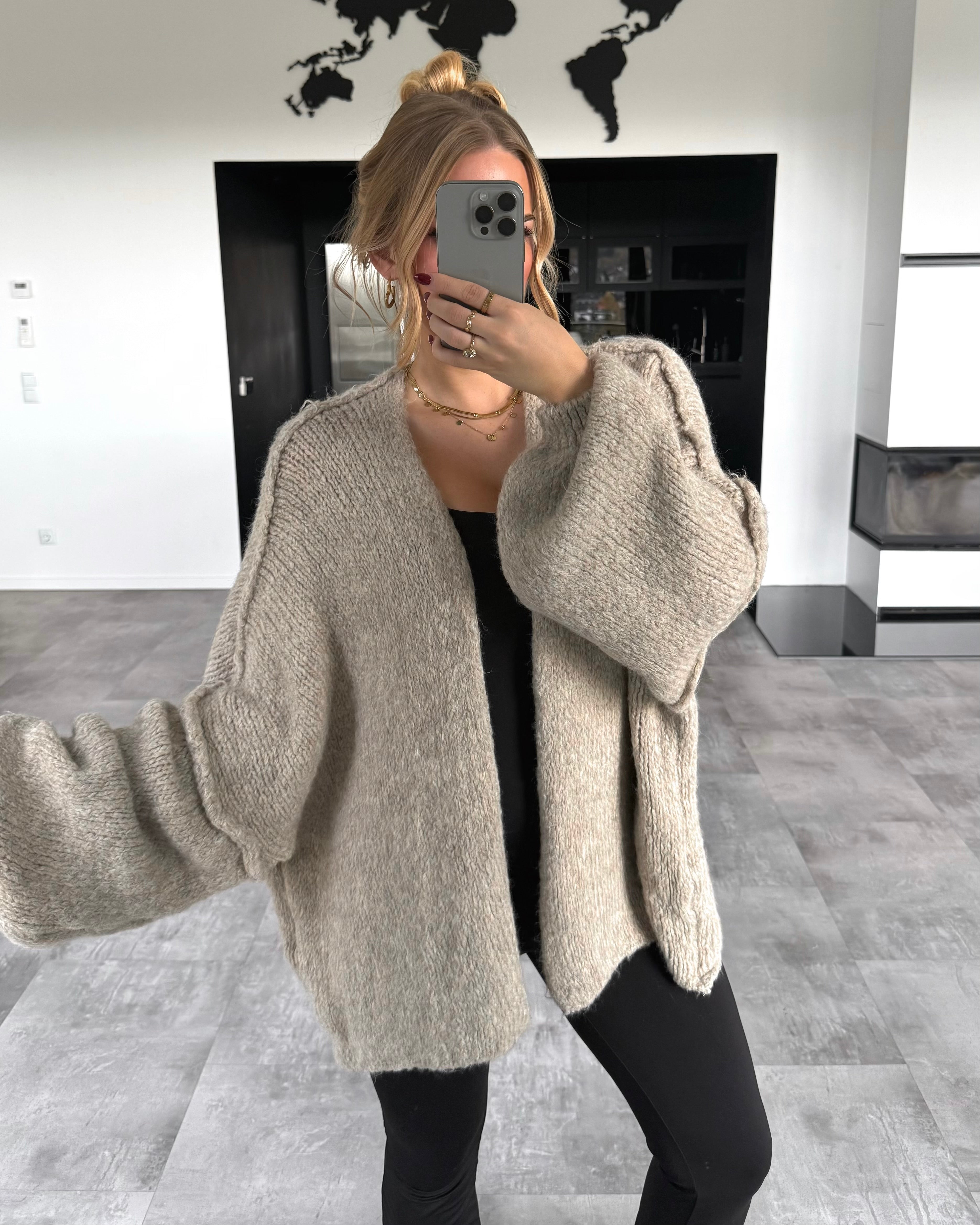 Cardigan “Livy” Beige