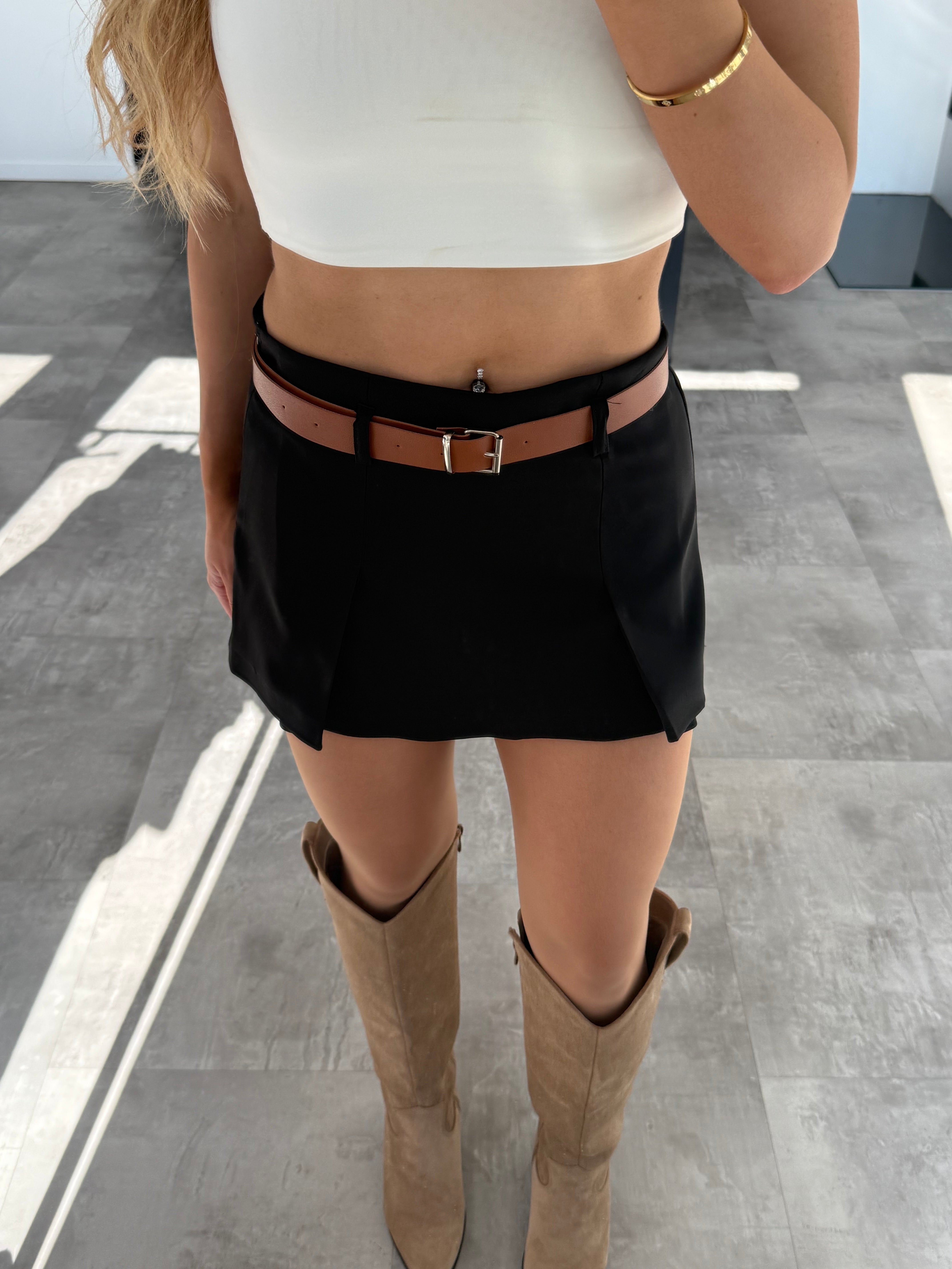 Hosenrock “Dana“ mit Gürtel Schwarz