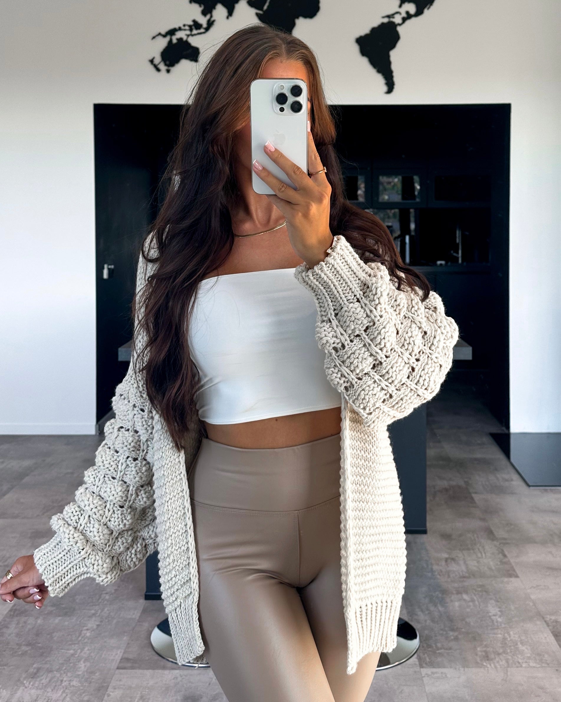 Cardigan “Cloudy” Kurz Beige