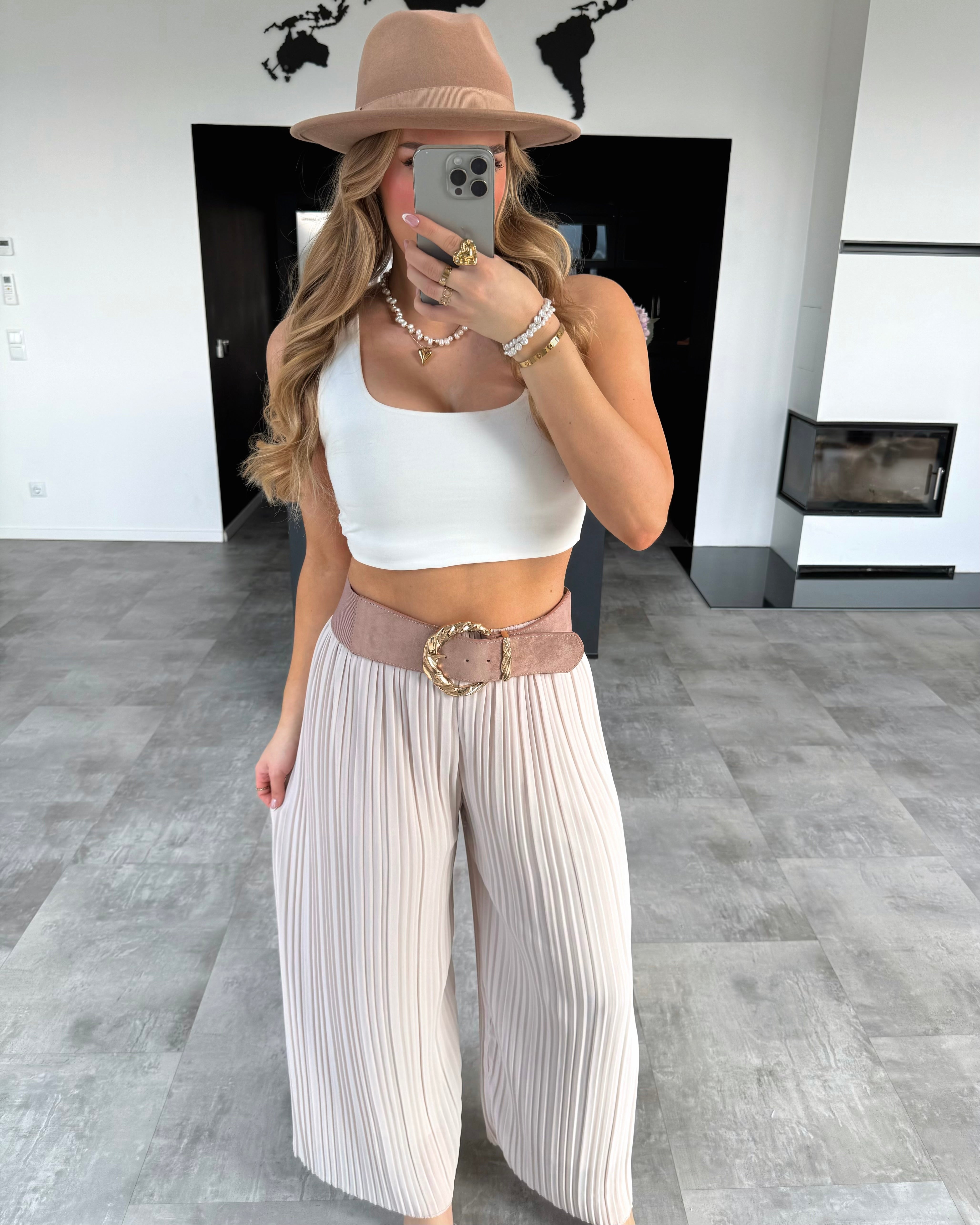 Plissierte Hose "Mala“ Ecru