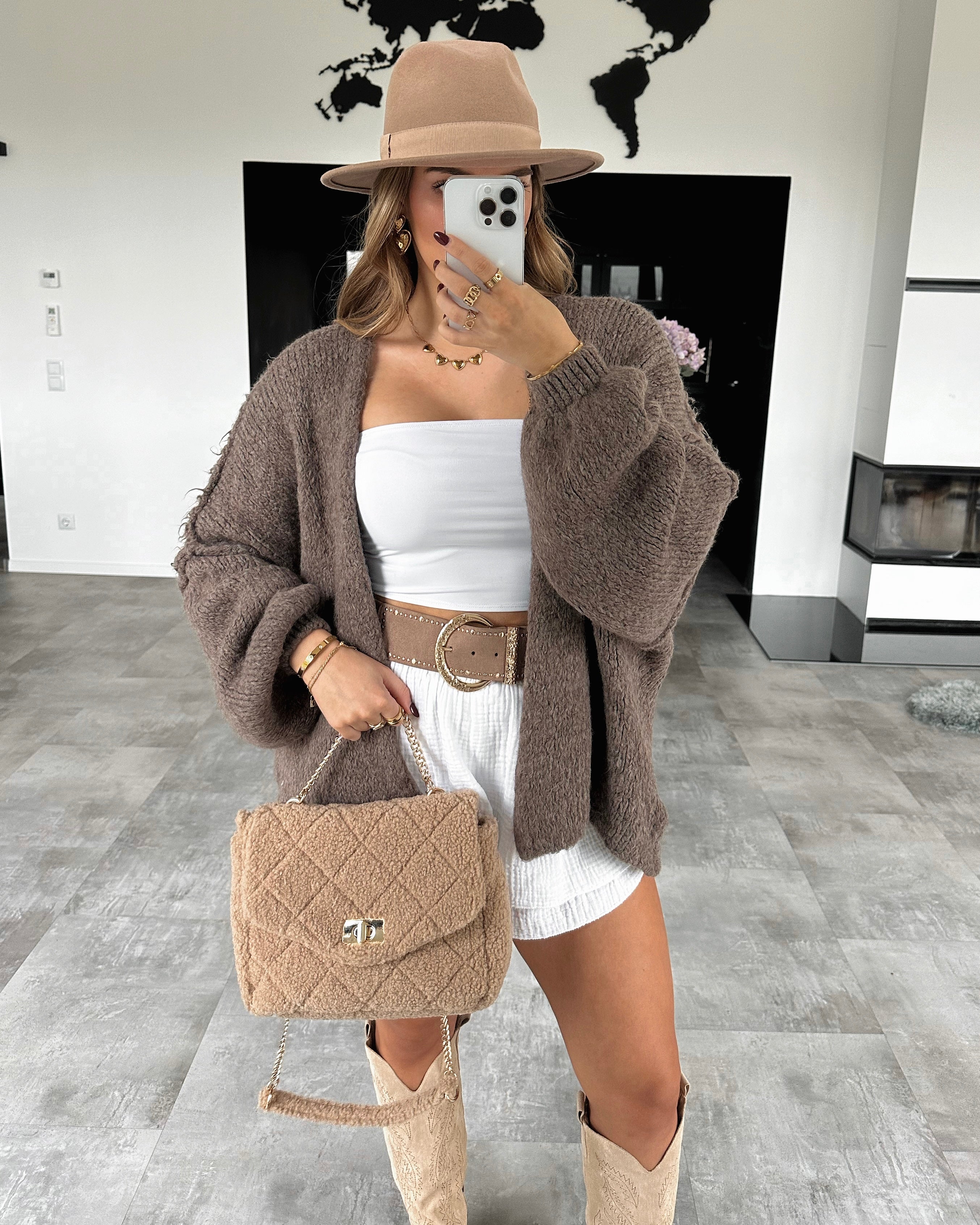 Cardigan “Livy" Hellbraun