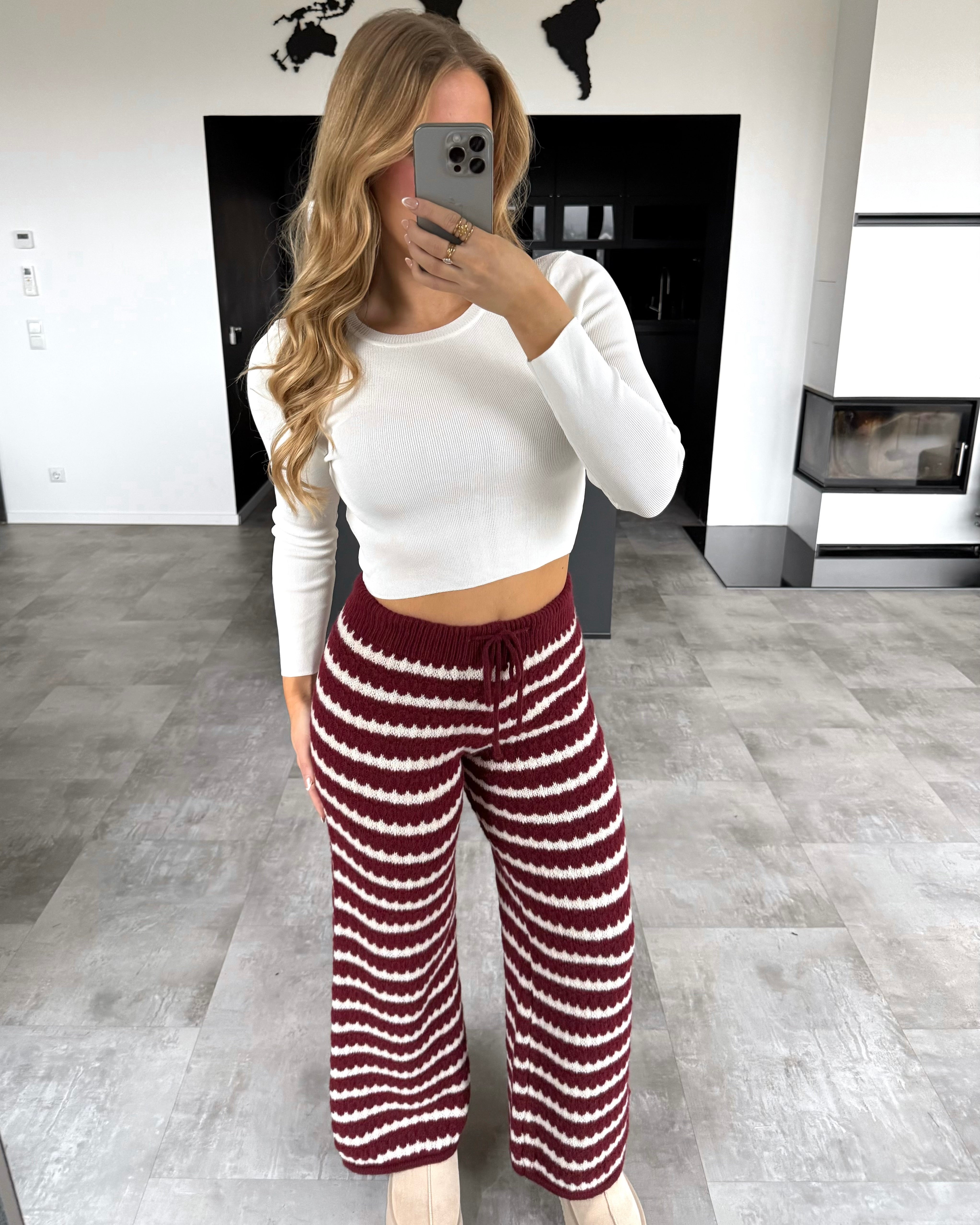 Häkelhose “Polly” Bordeaux-Weiß