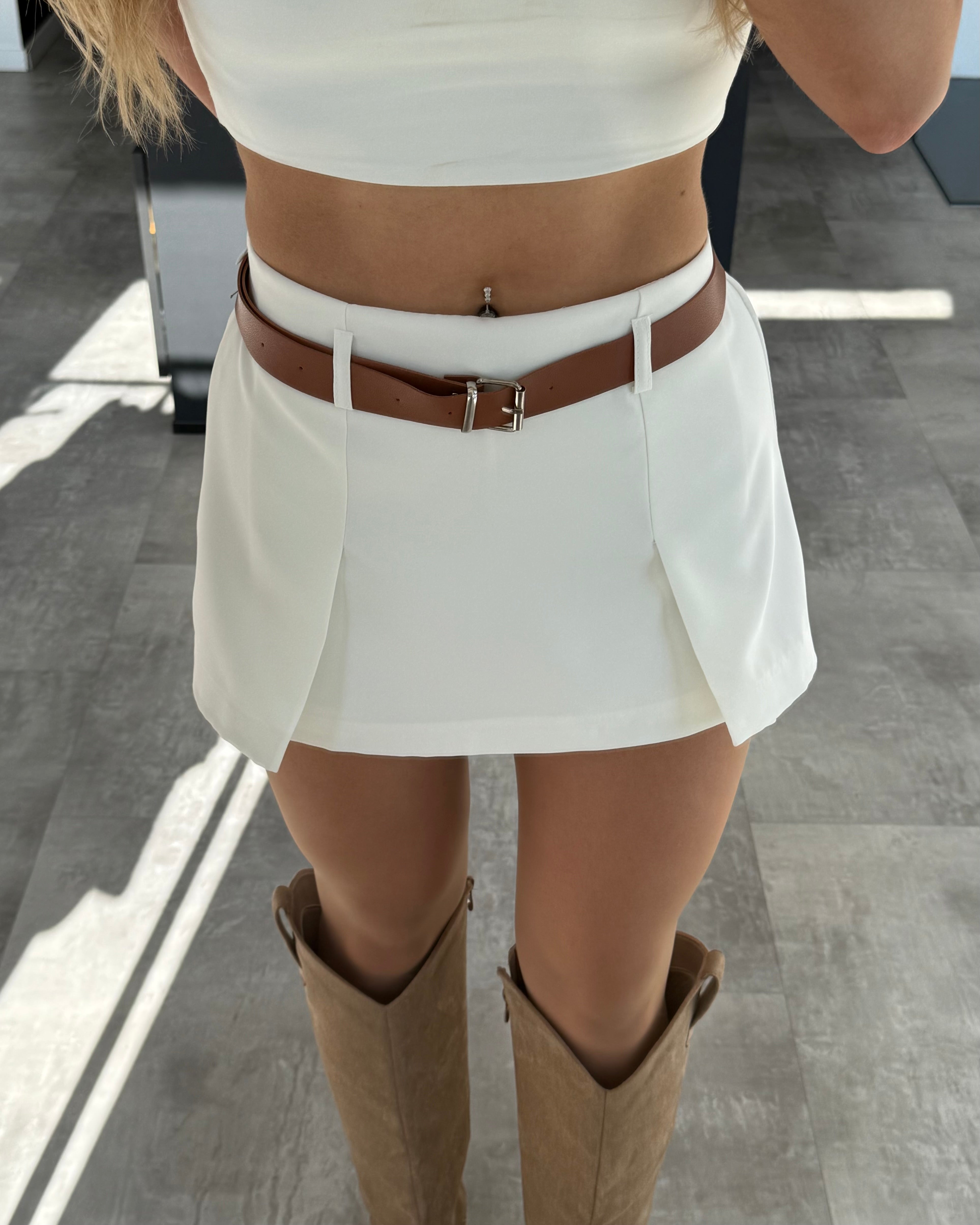 Hosenrock “Dana“ mit Gürtel Weiß