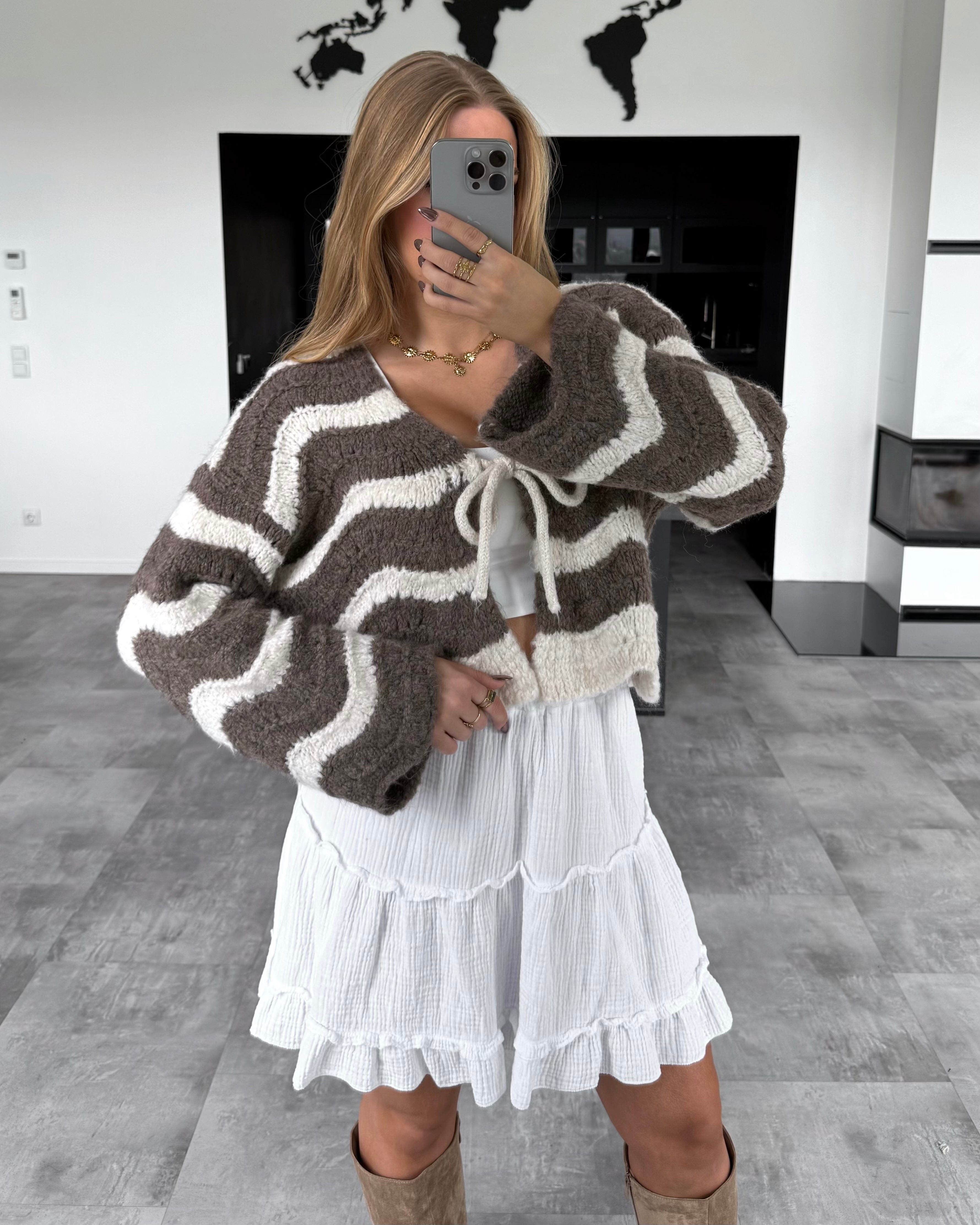 Häkelknoten-Cardigan "Lee" Chocolate-Ecru