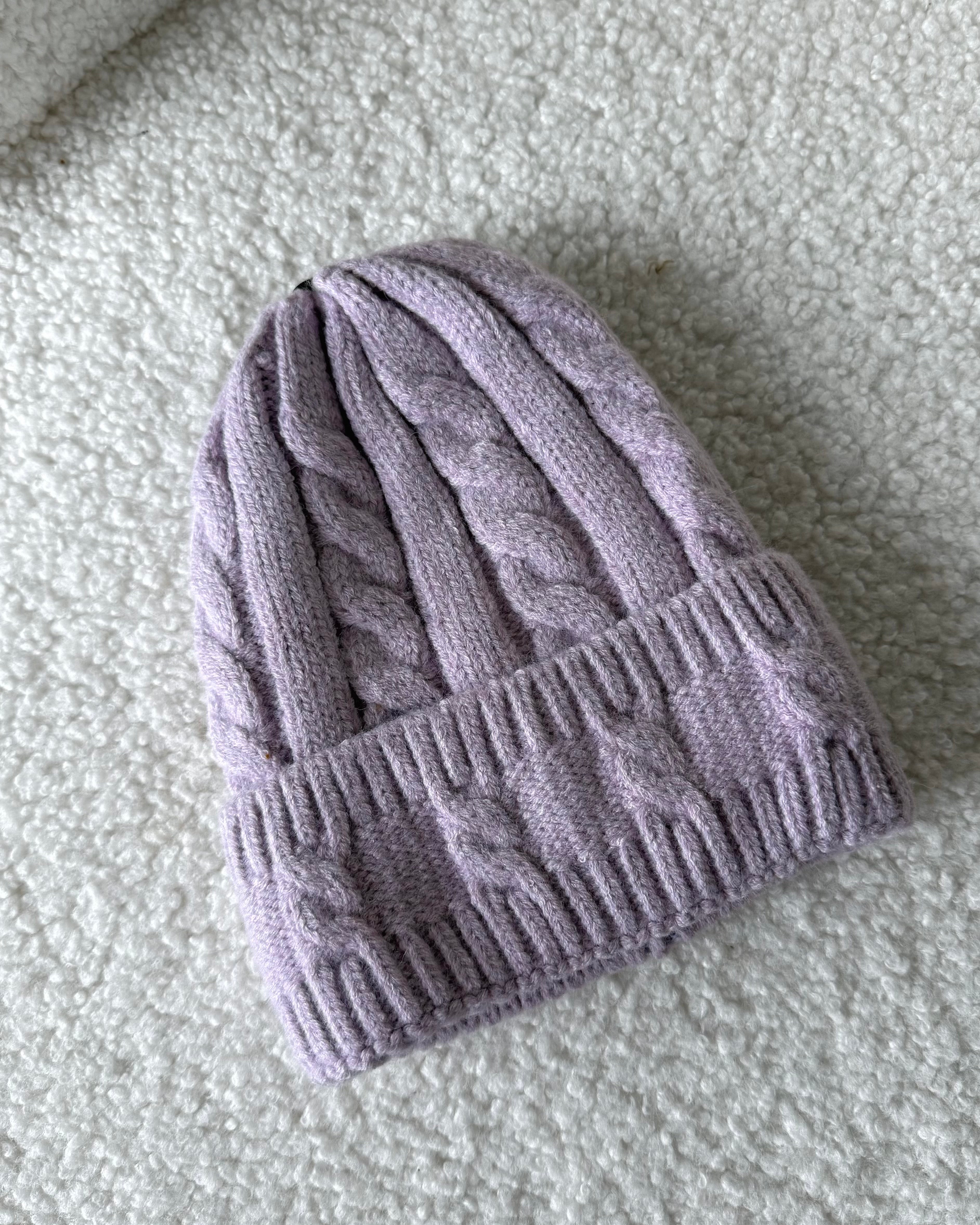 Mütze "Lumi" mit Bommel Lila