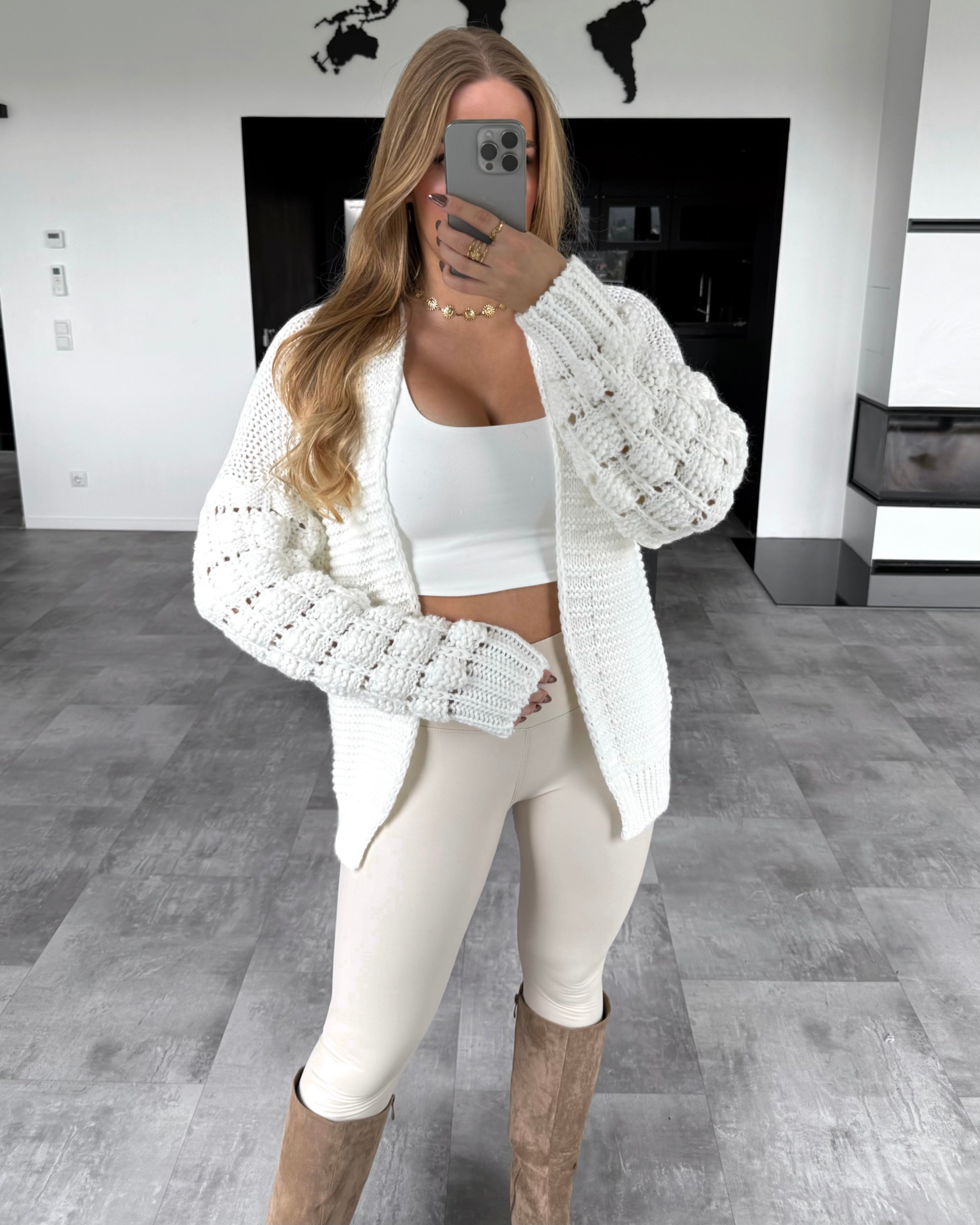 Cardigan “Cloudy” Kurz Weiß