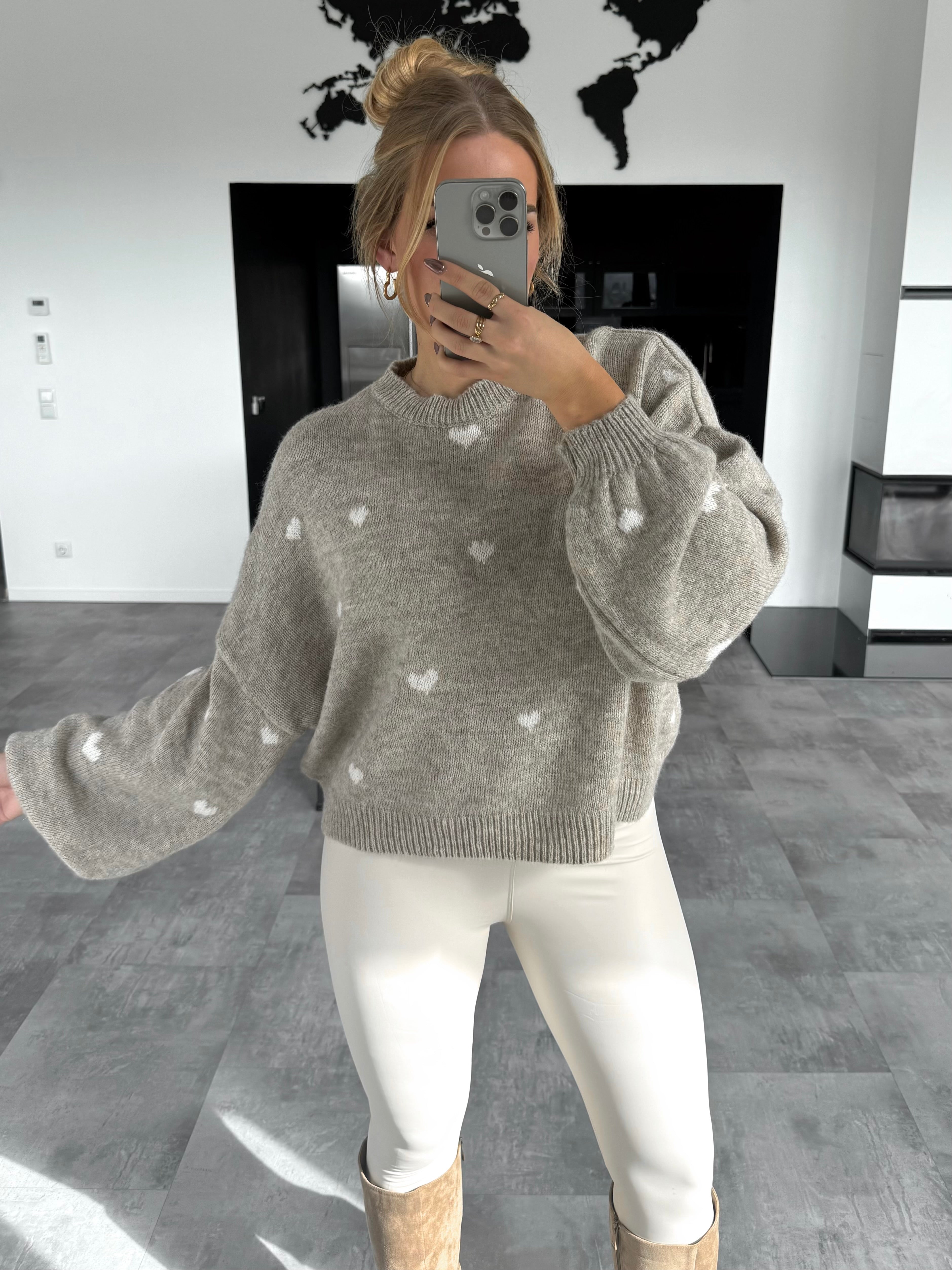 Pullover "Little Love" Beige-Weiß