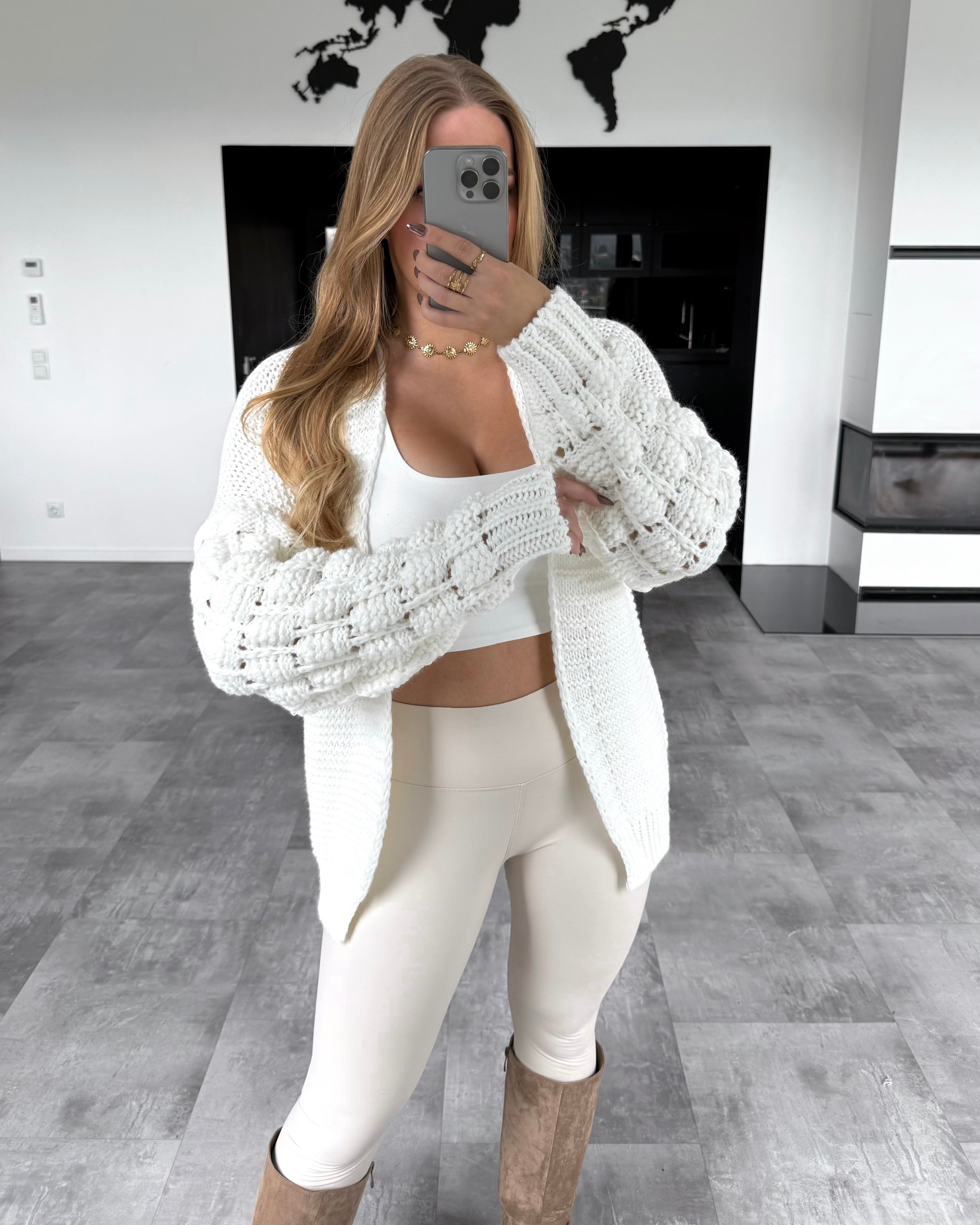 Cardigan “Cloudy” Kurz Weiß