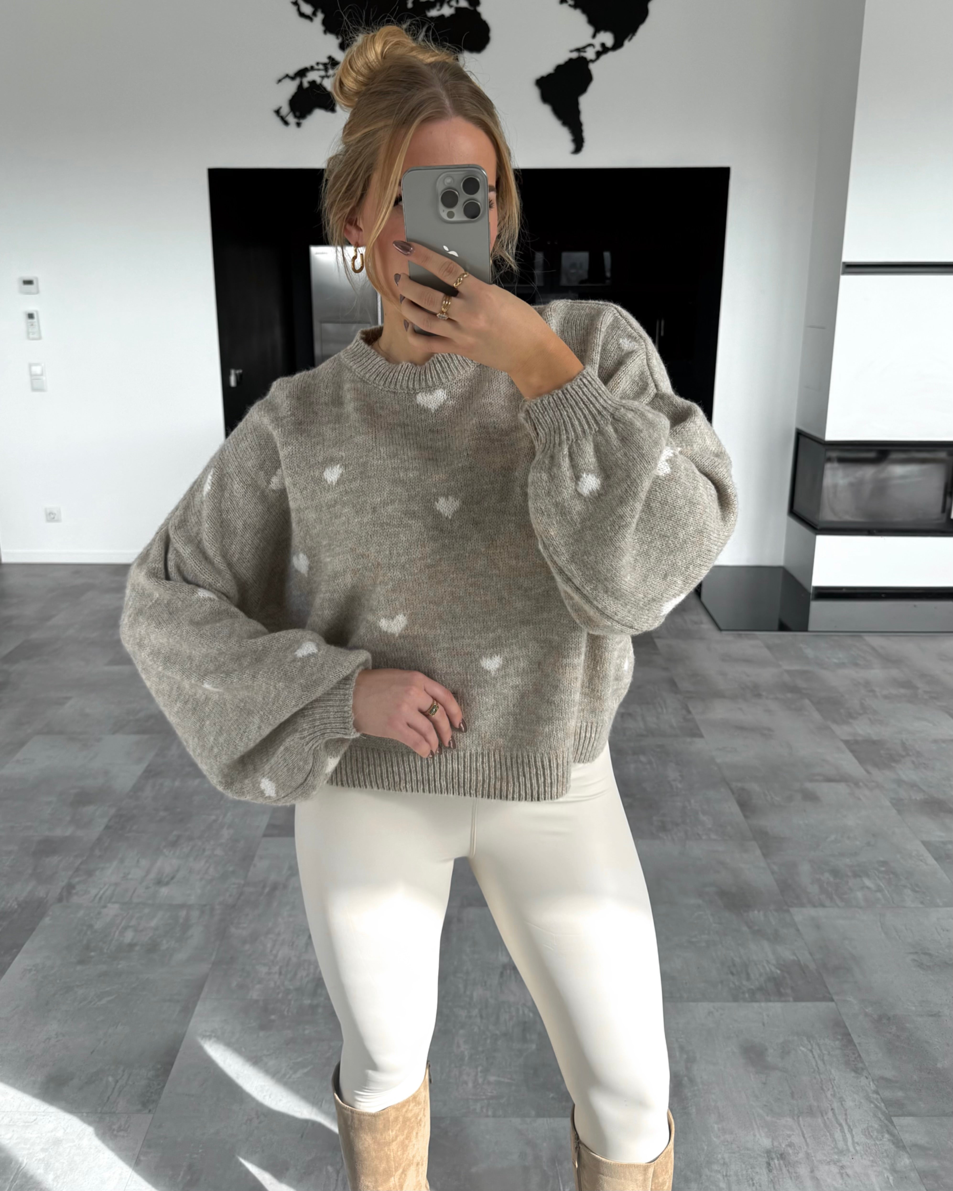 Pullover "Little Love" Beige-Weiß