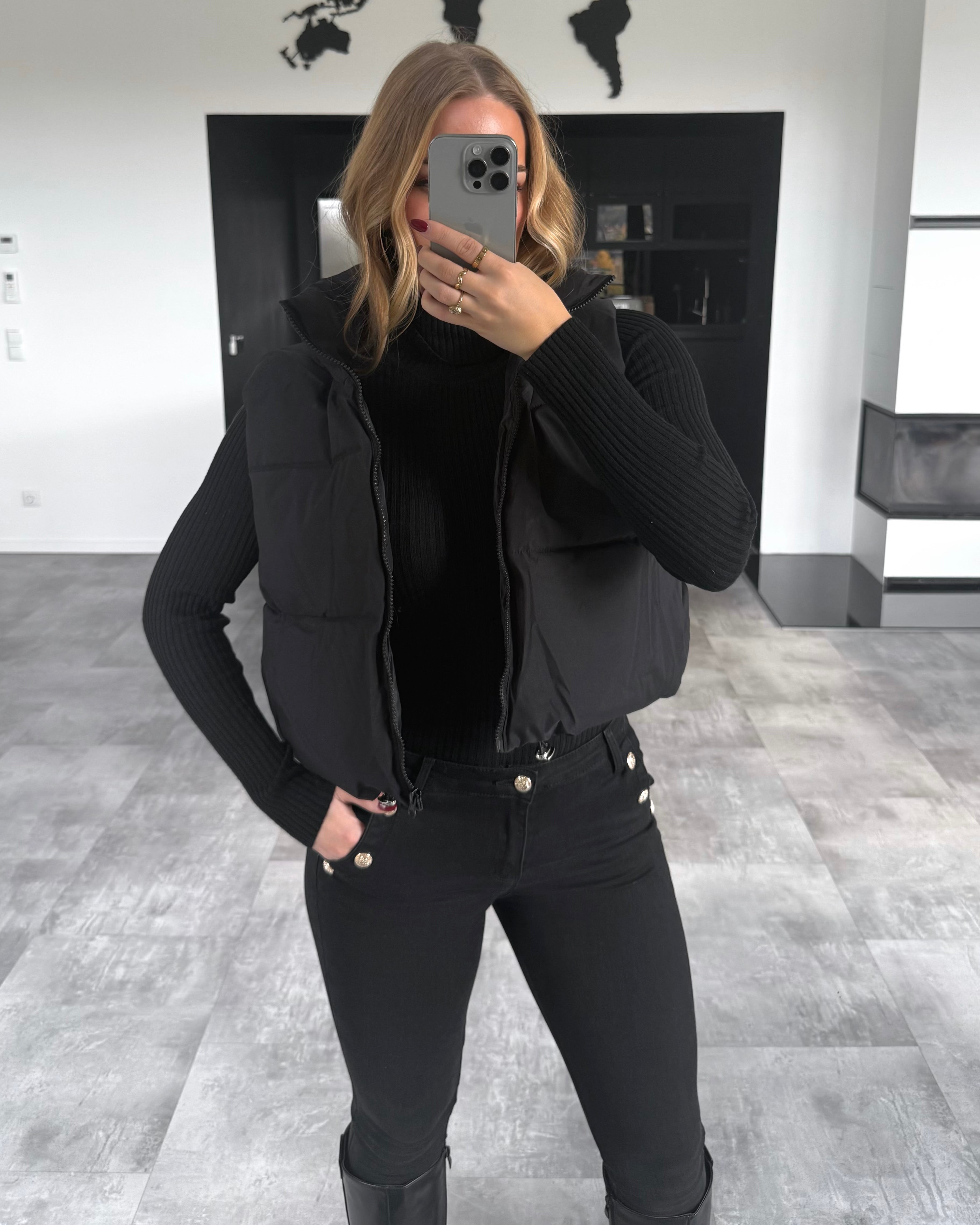 Daunen-Weste “Skadi” Schwarz