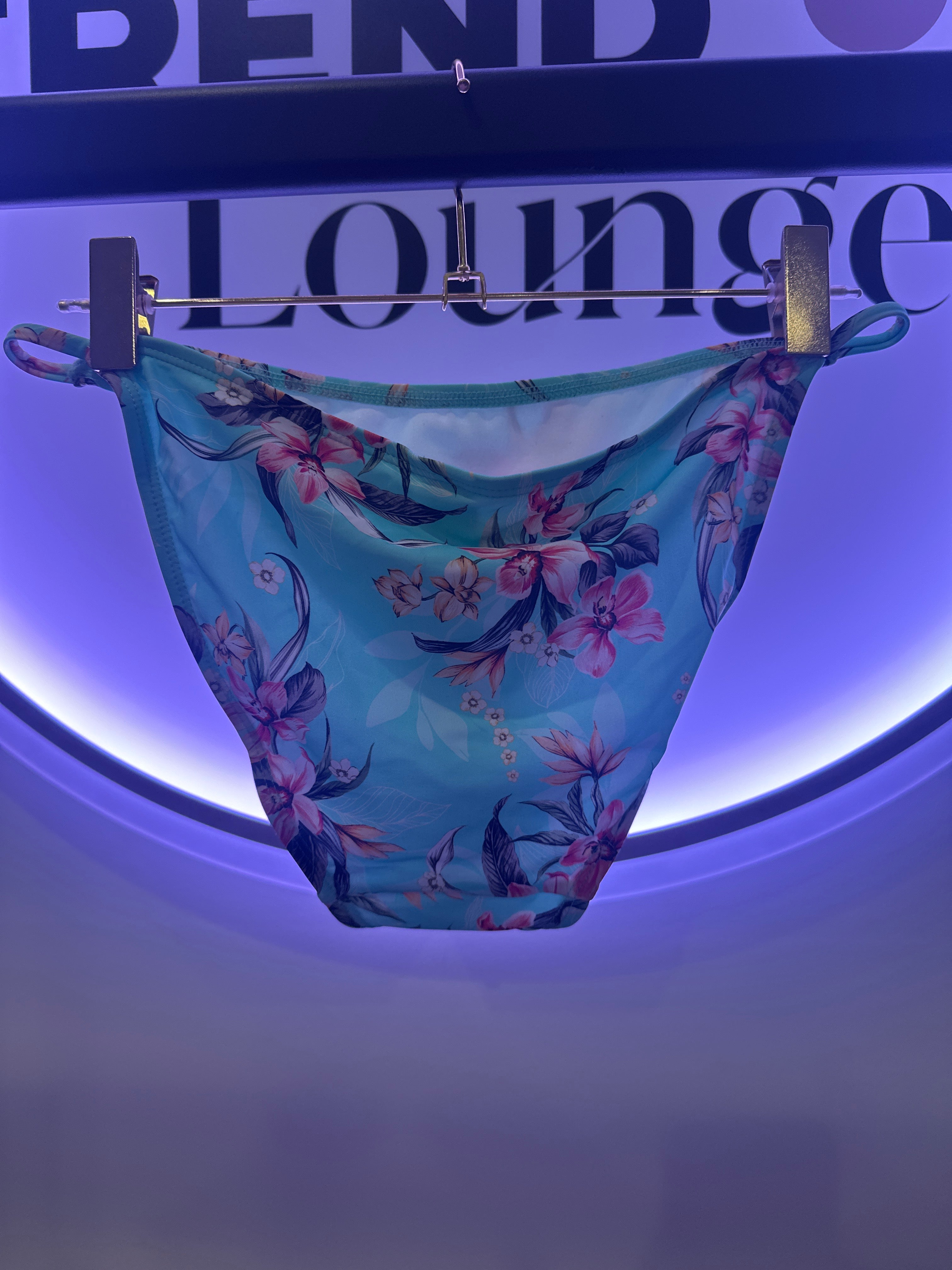 EINZELSTÜCK Bikini Hose Hellblau mit Muster #81
