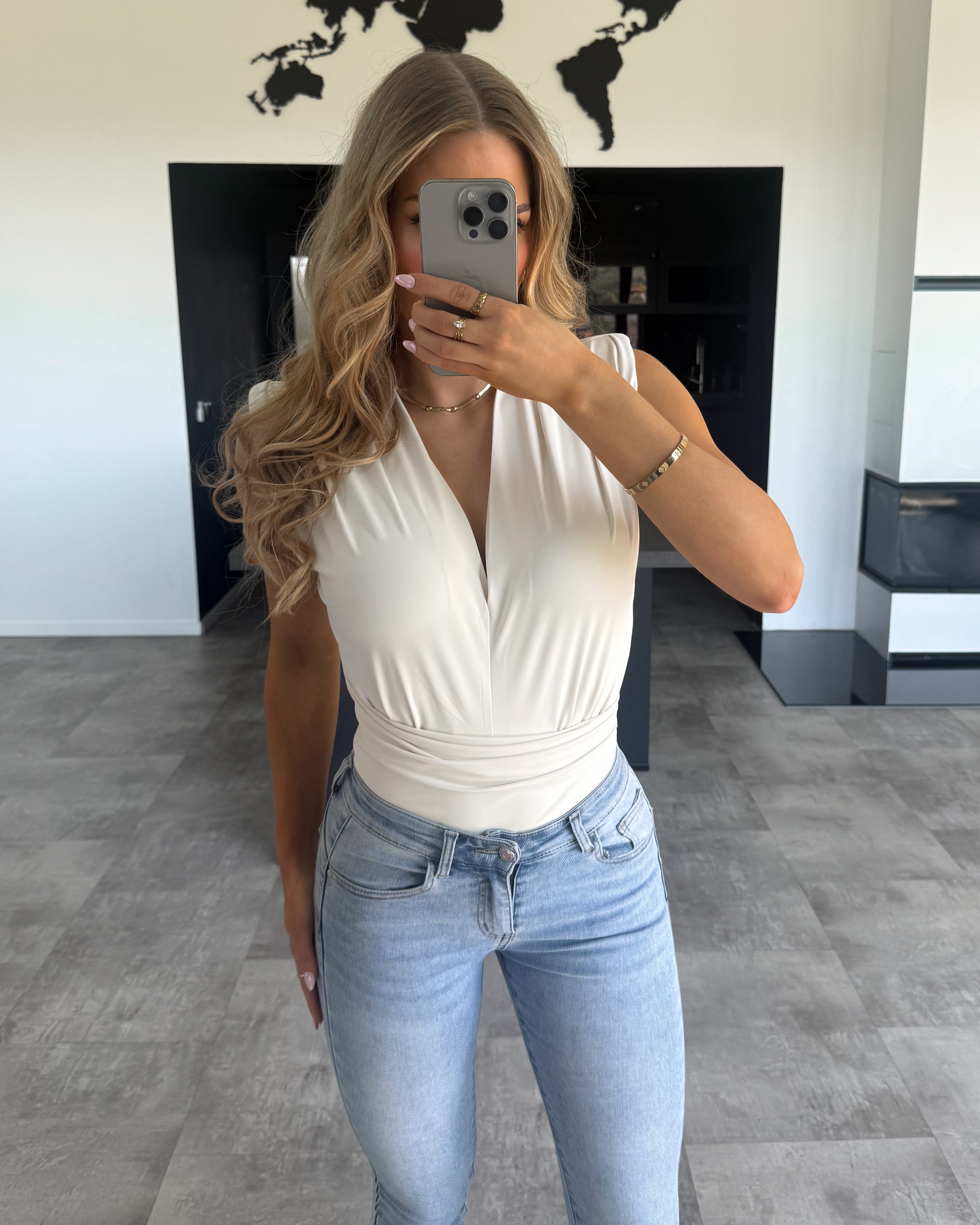 V-Neck Body "Blissa" Ecru