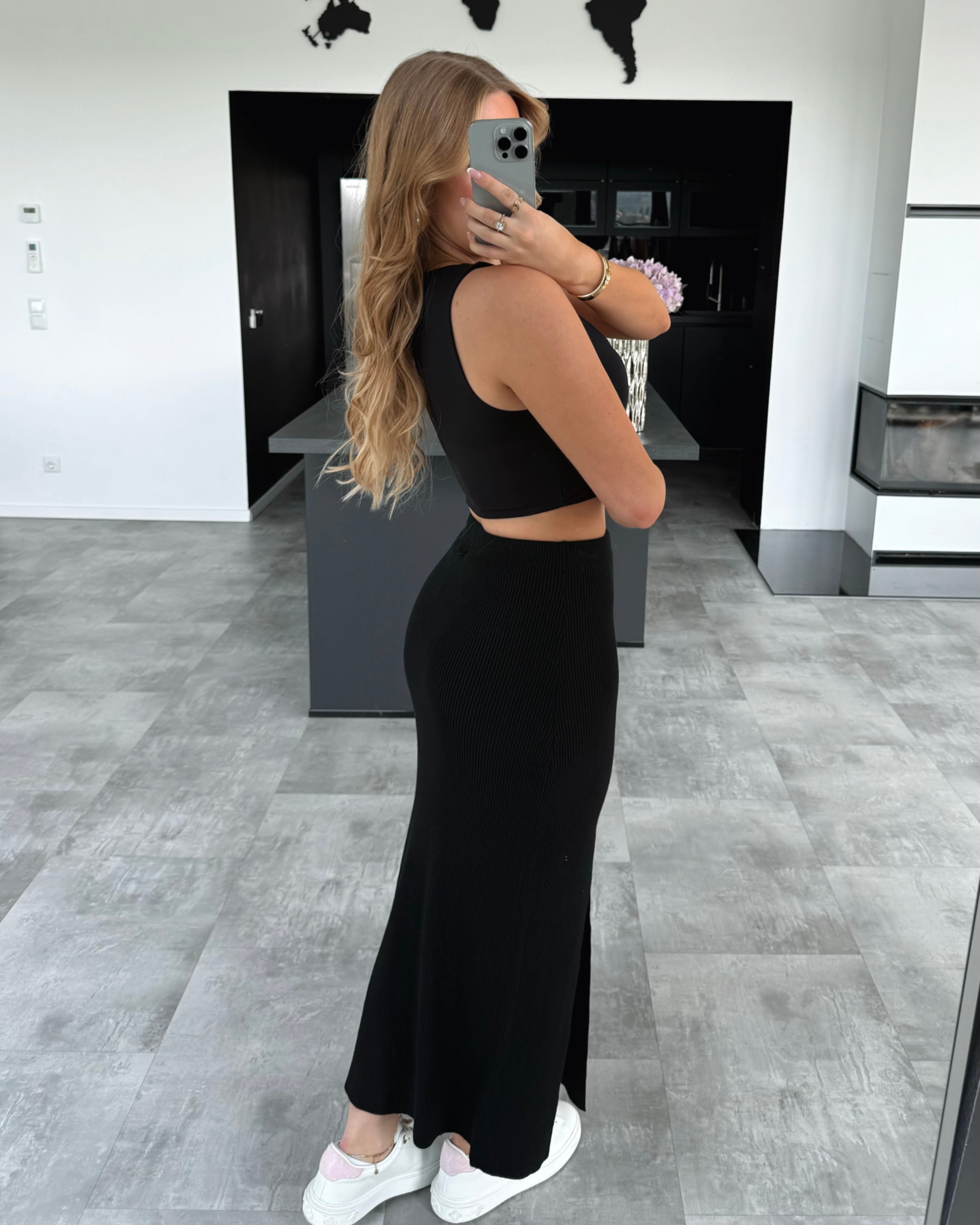 Maxirock "Becci” Strick Schwarz