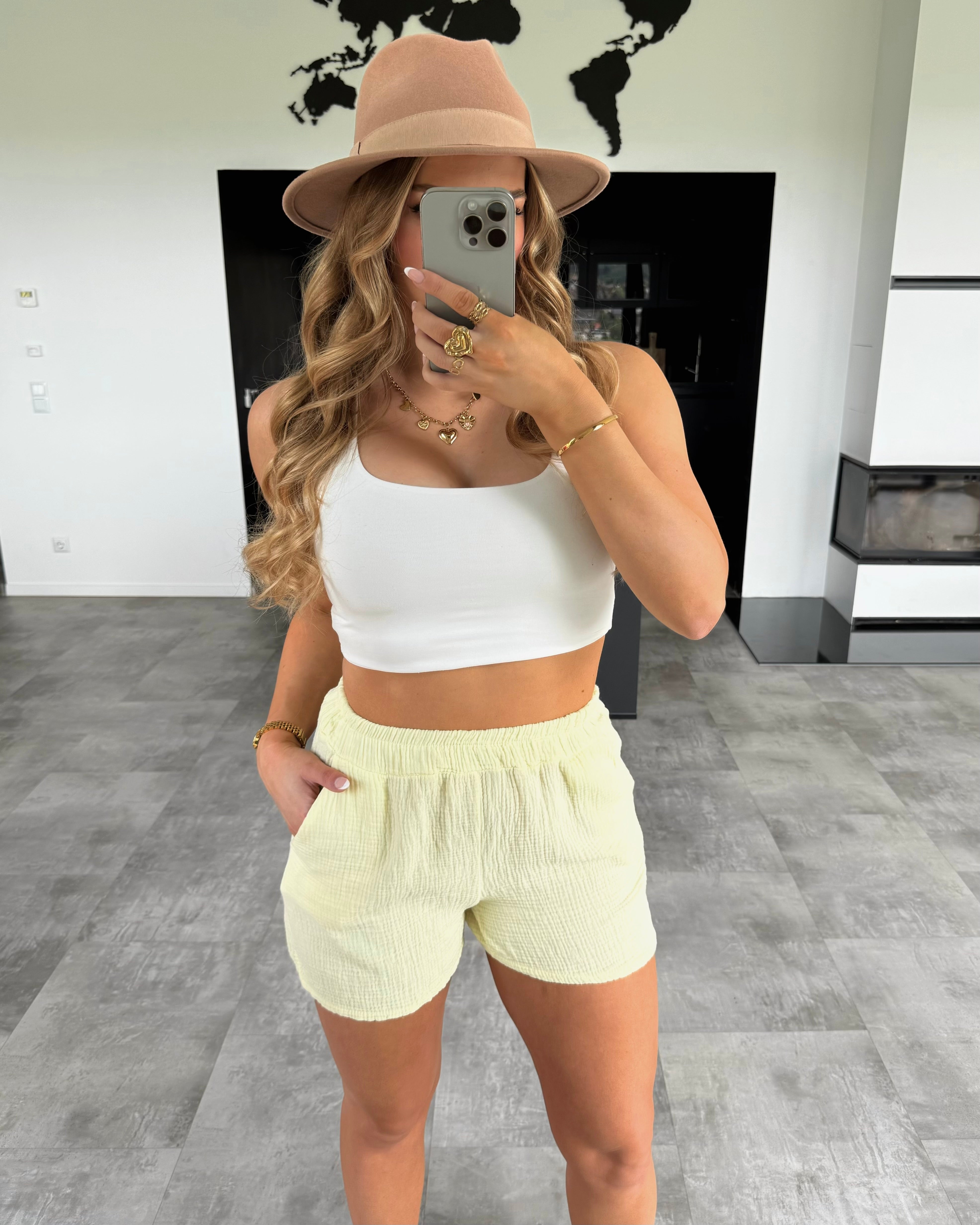 Musselin Shorts “Sunny” Hellgelb