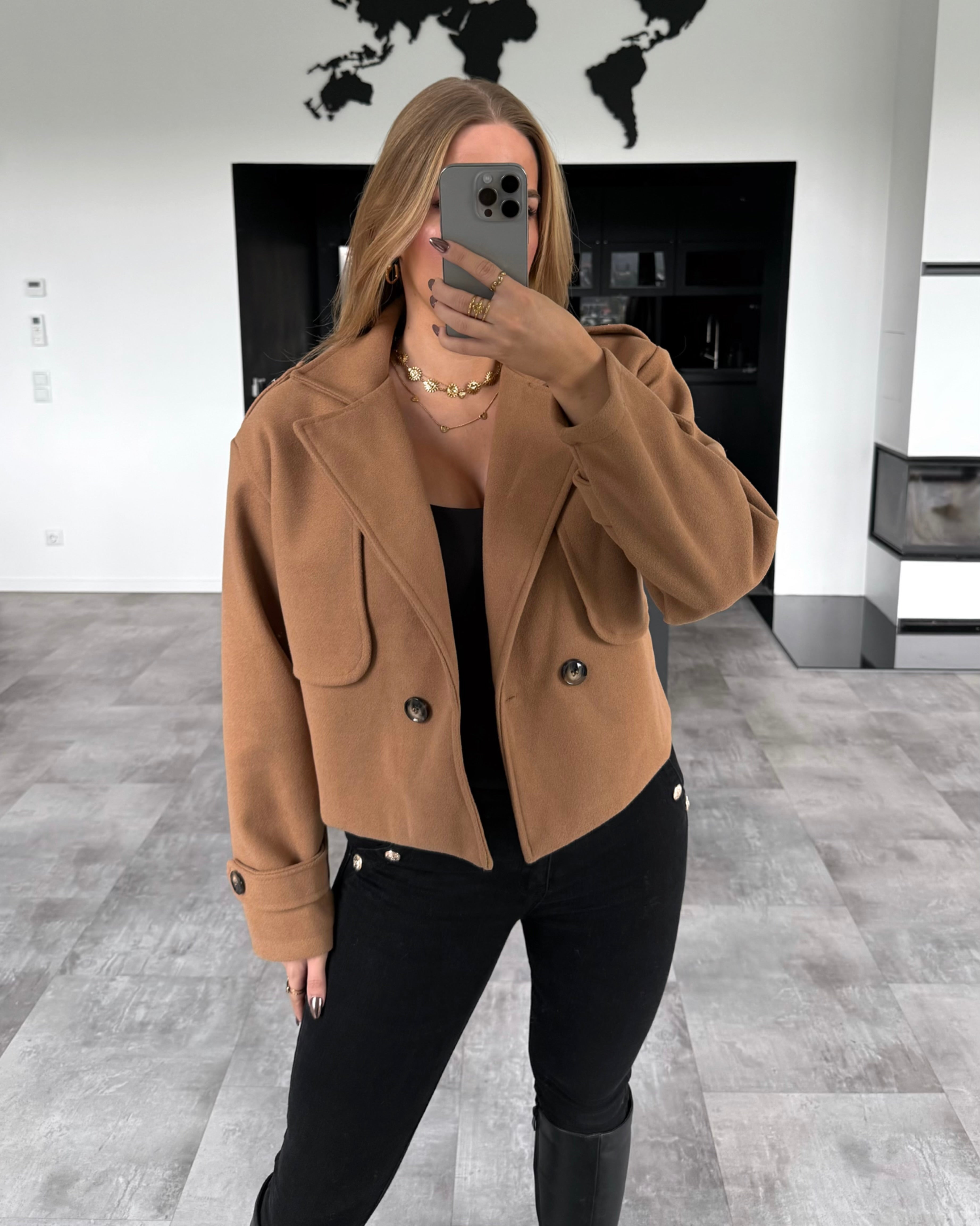 Trenchcoat “Kyla” Kurz Camel
