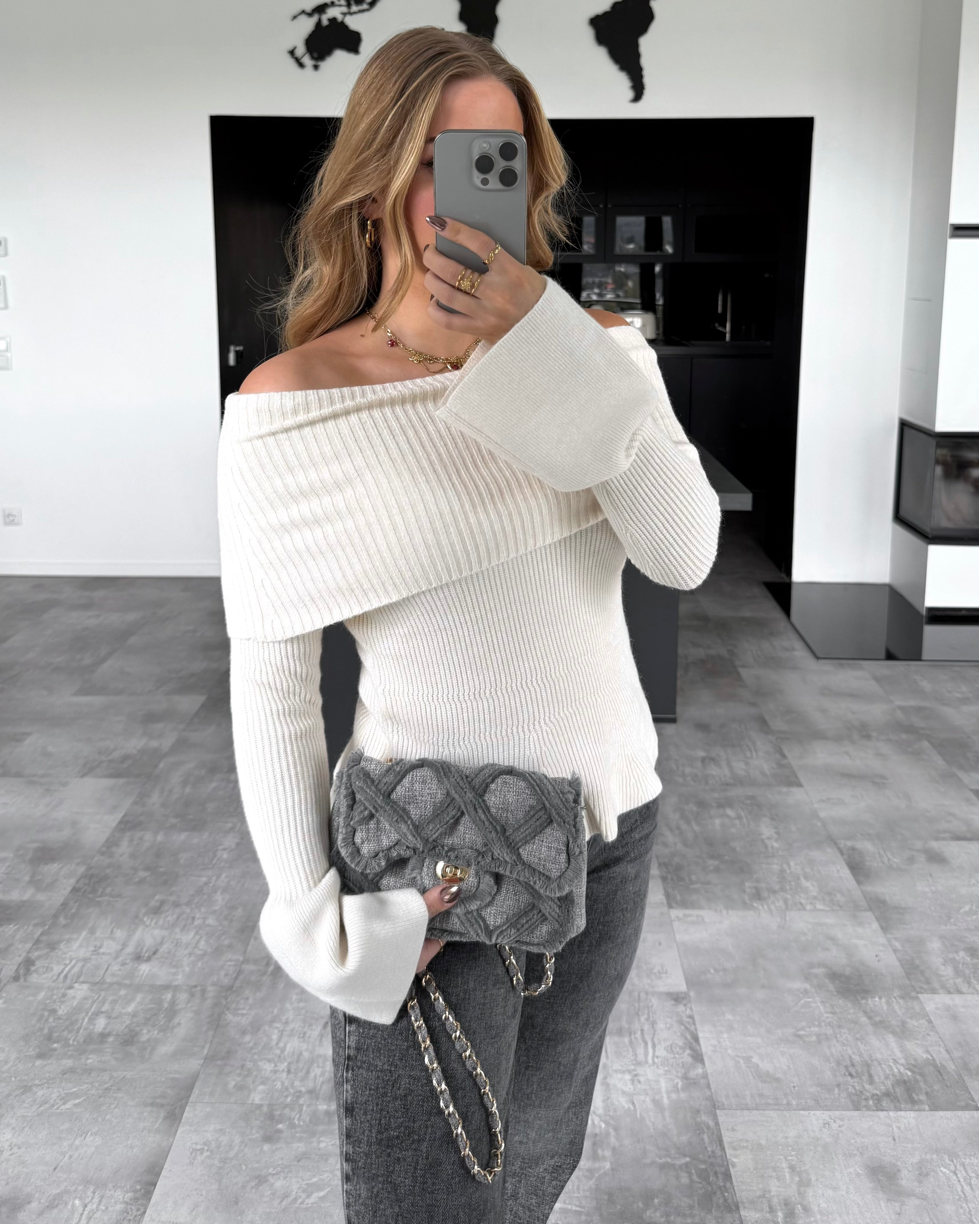 Off-Shoulder Pullover „Leighton“ Ecru