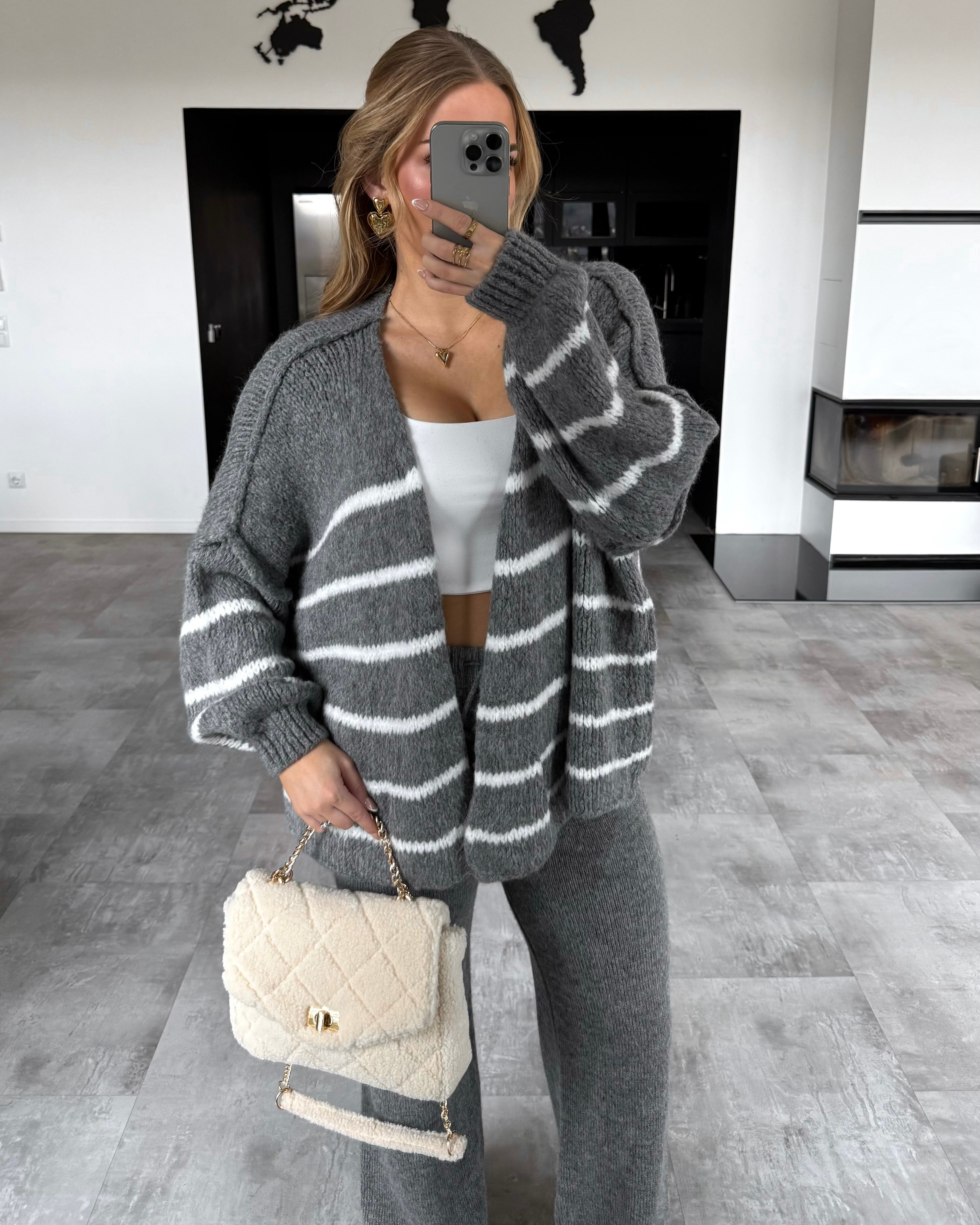 Cardigan “Raya“ Grau-Weiß