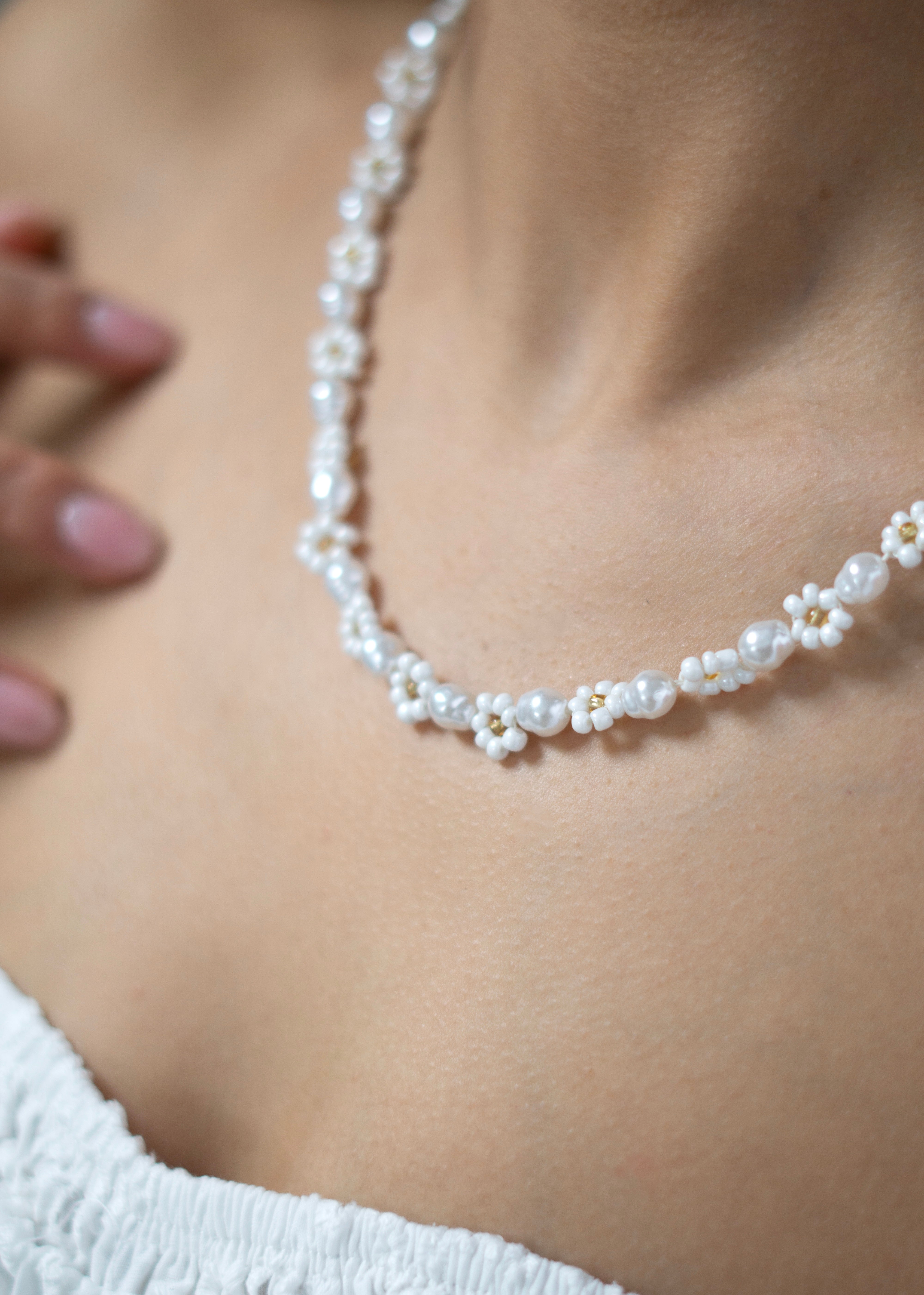 Daisy Pearl Necklace