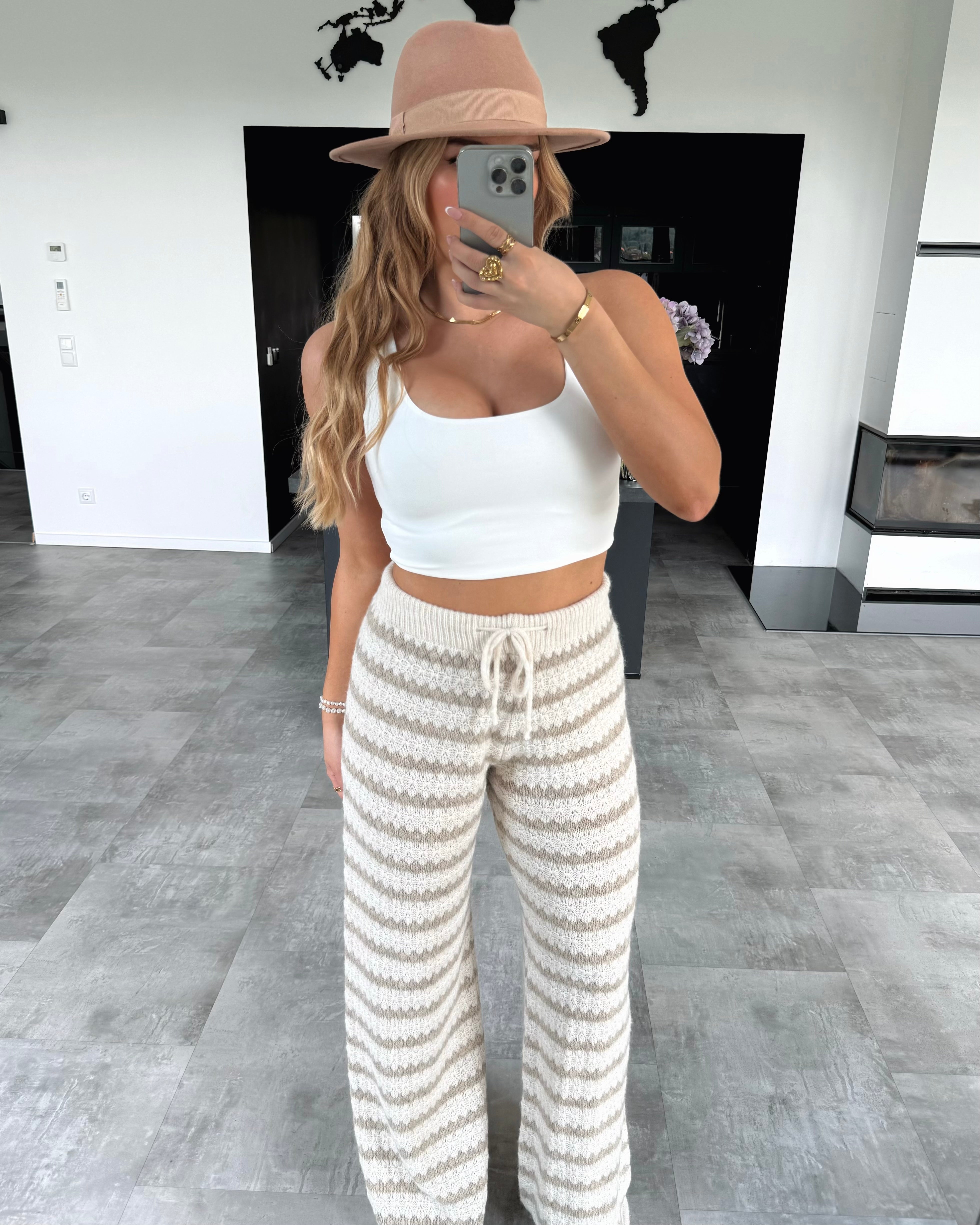 Häkelhose “Polly” Beige-Taupe