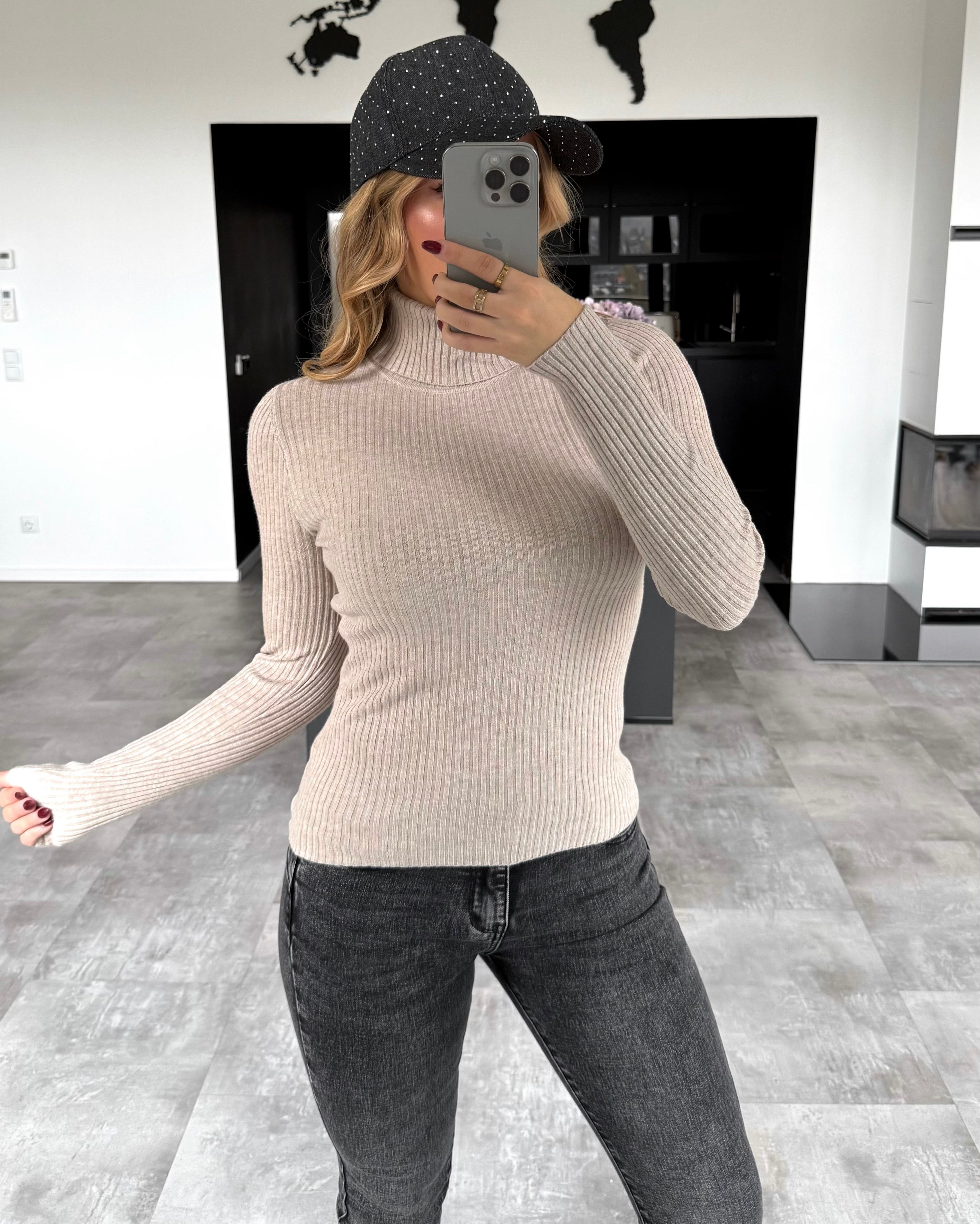 Rollkragenpullover "Rosy" Beige