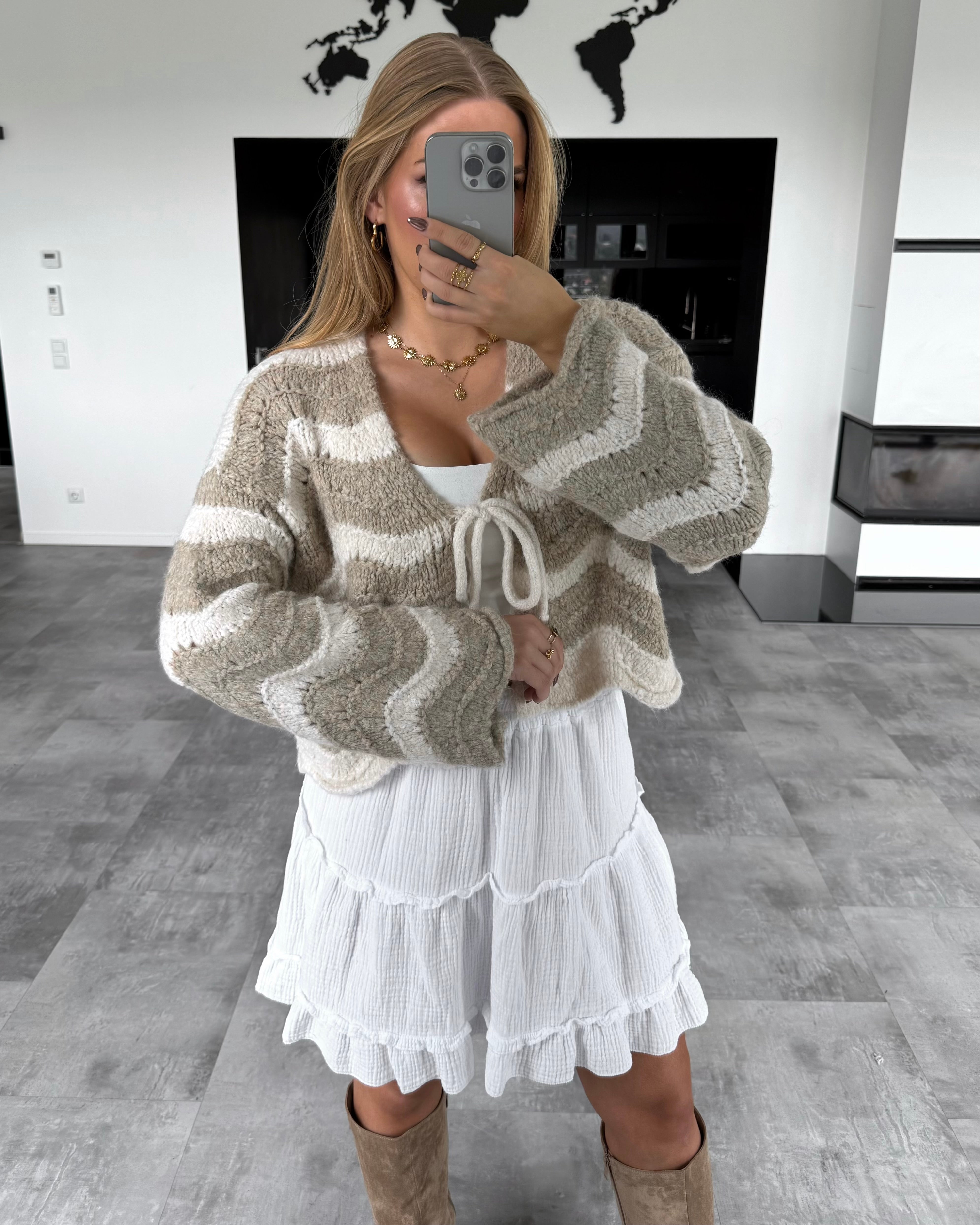 Häkelknoten-Cardigan "Lee" Beige-Ecru