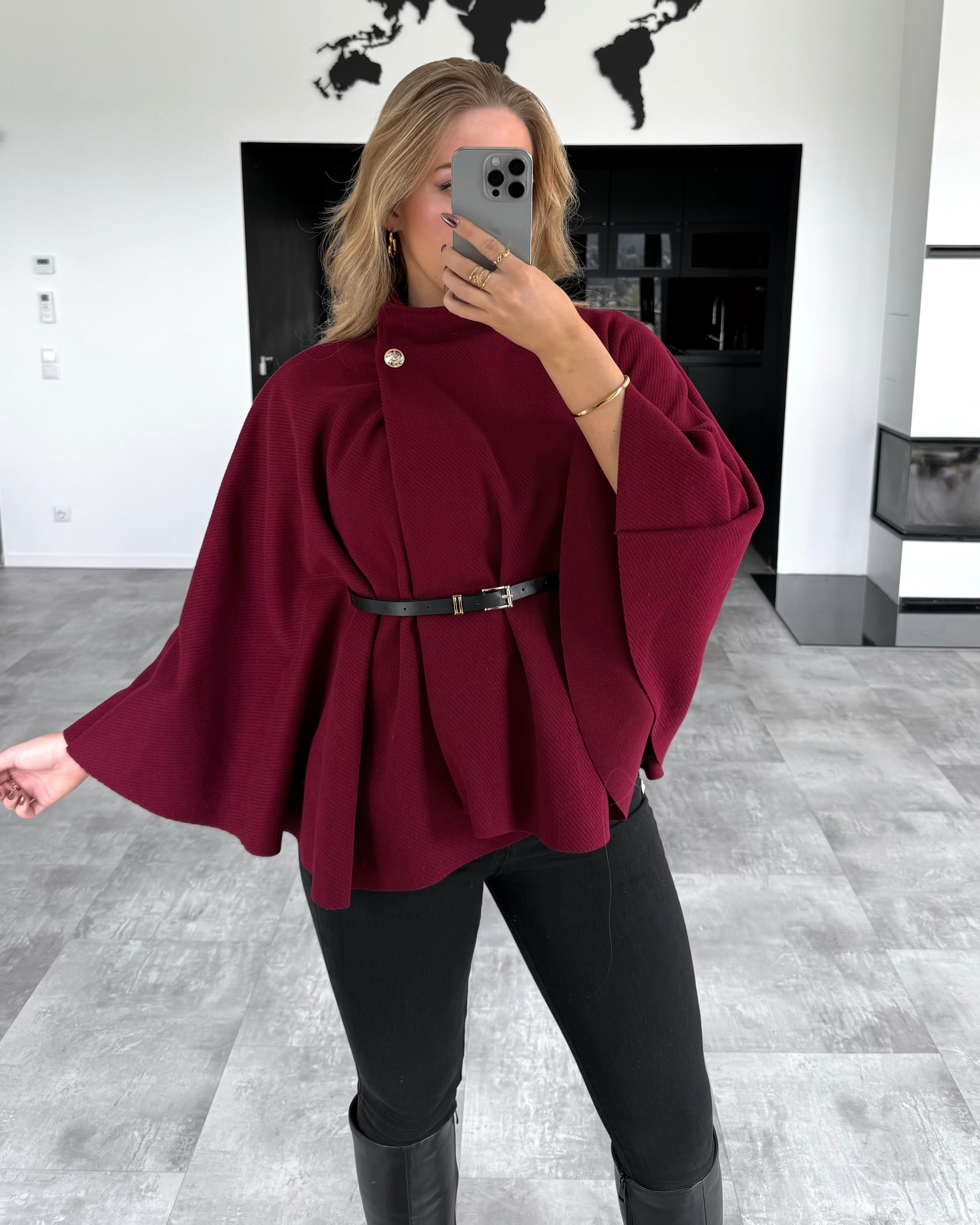 Mantelcape “Audrey” mit Gürtel Burgunder