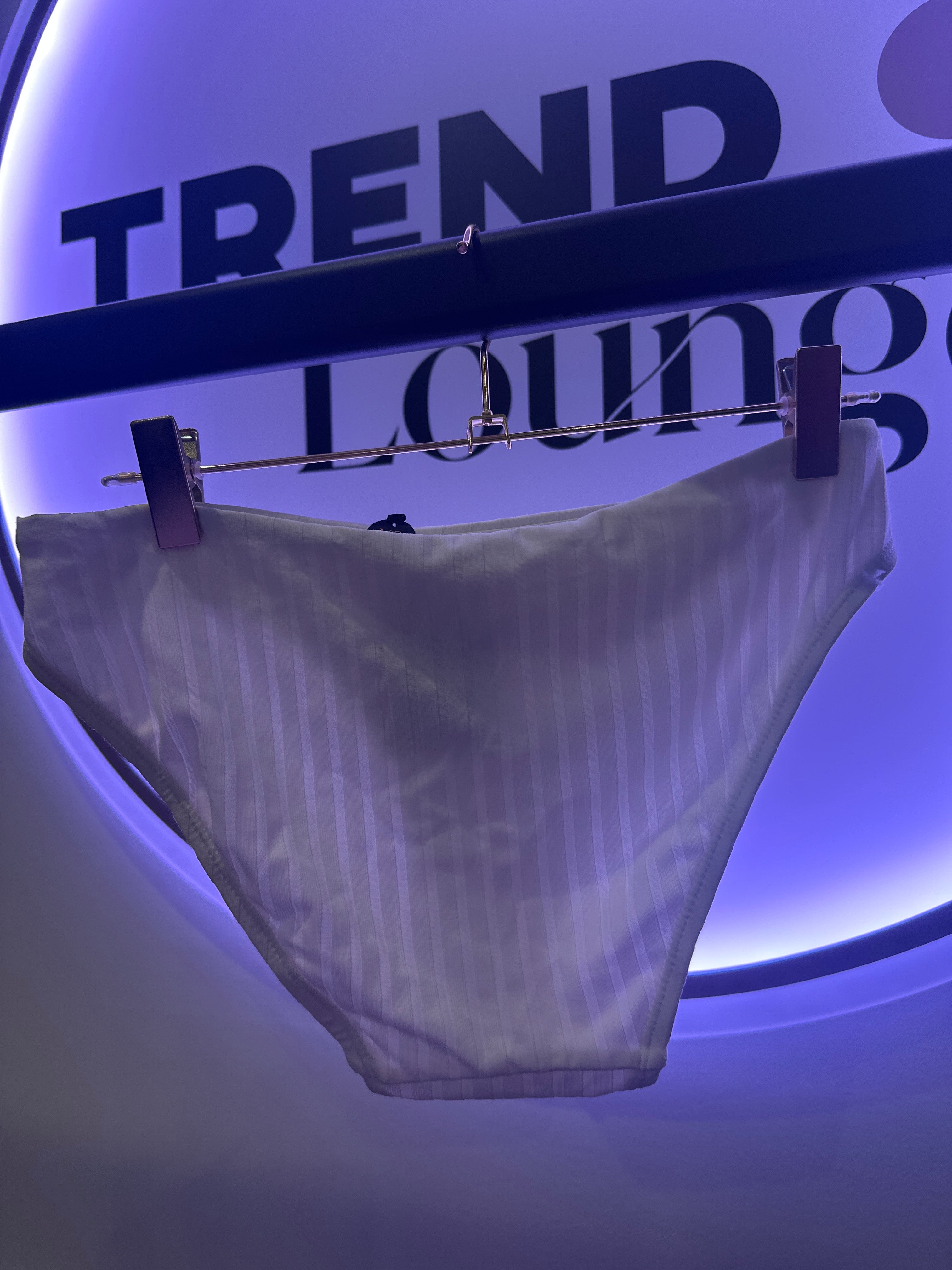 EINZELSTÜCK Bikini Hose Weiß mit Details #76