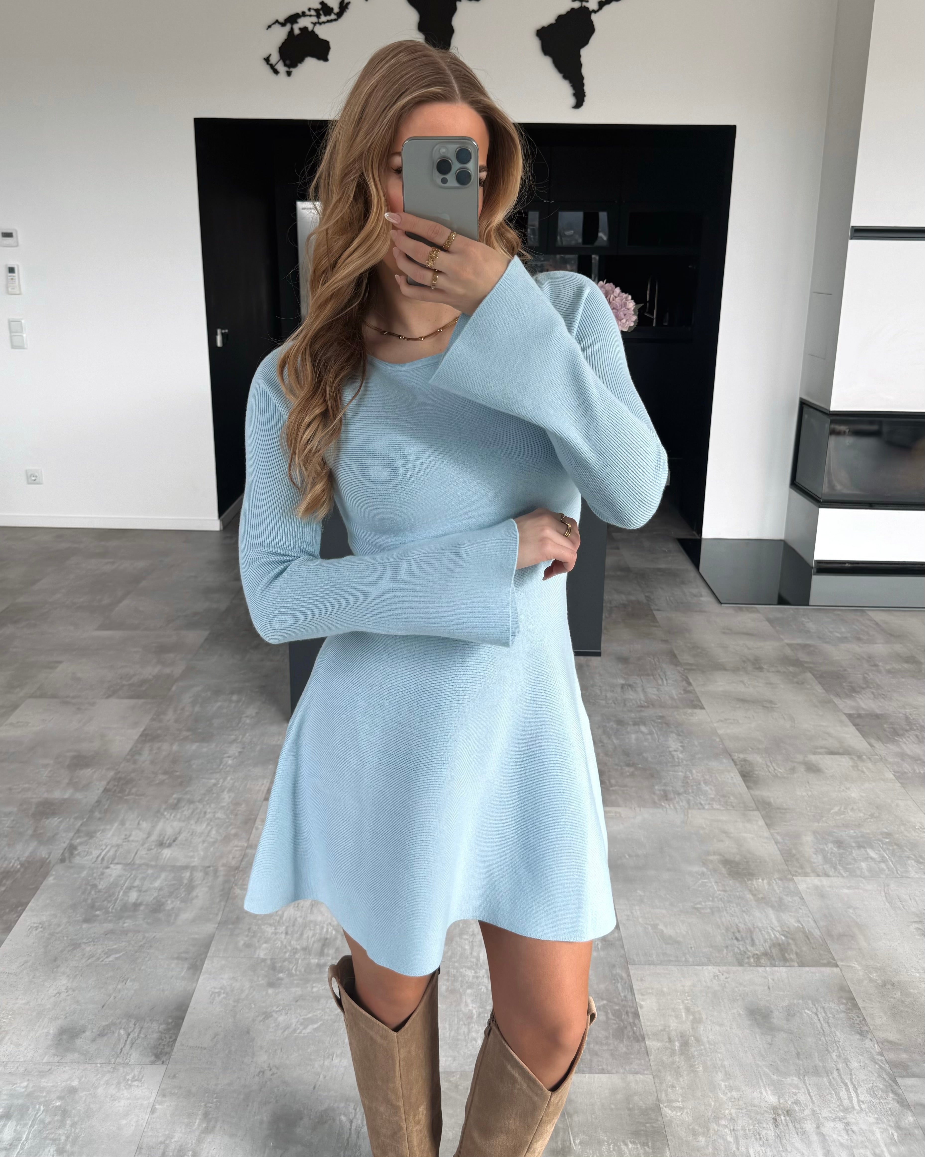 Kleid “Rielle” Babyblau