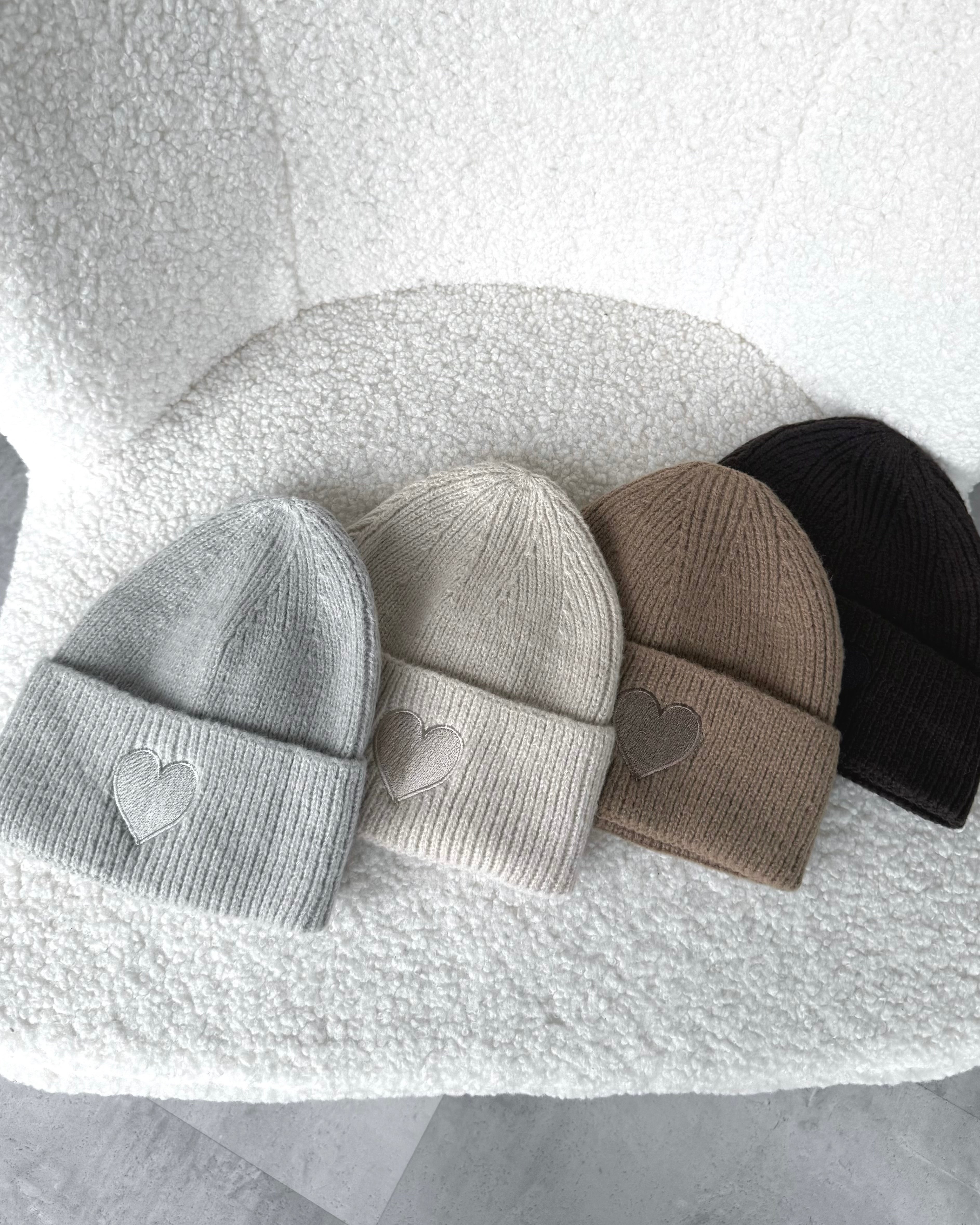Strickmütze "Lovely" Hellgrau