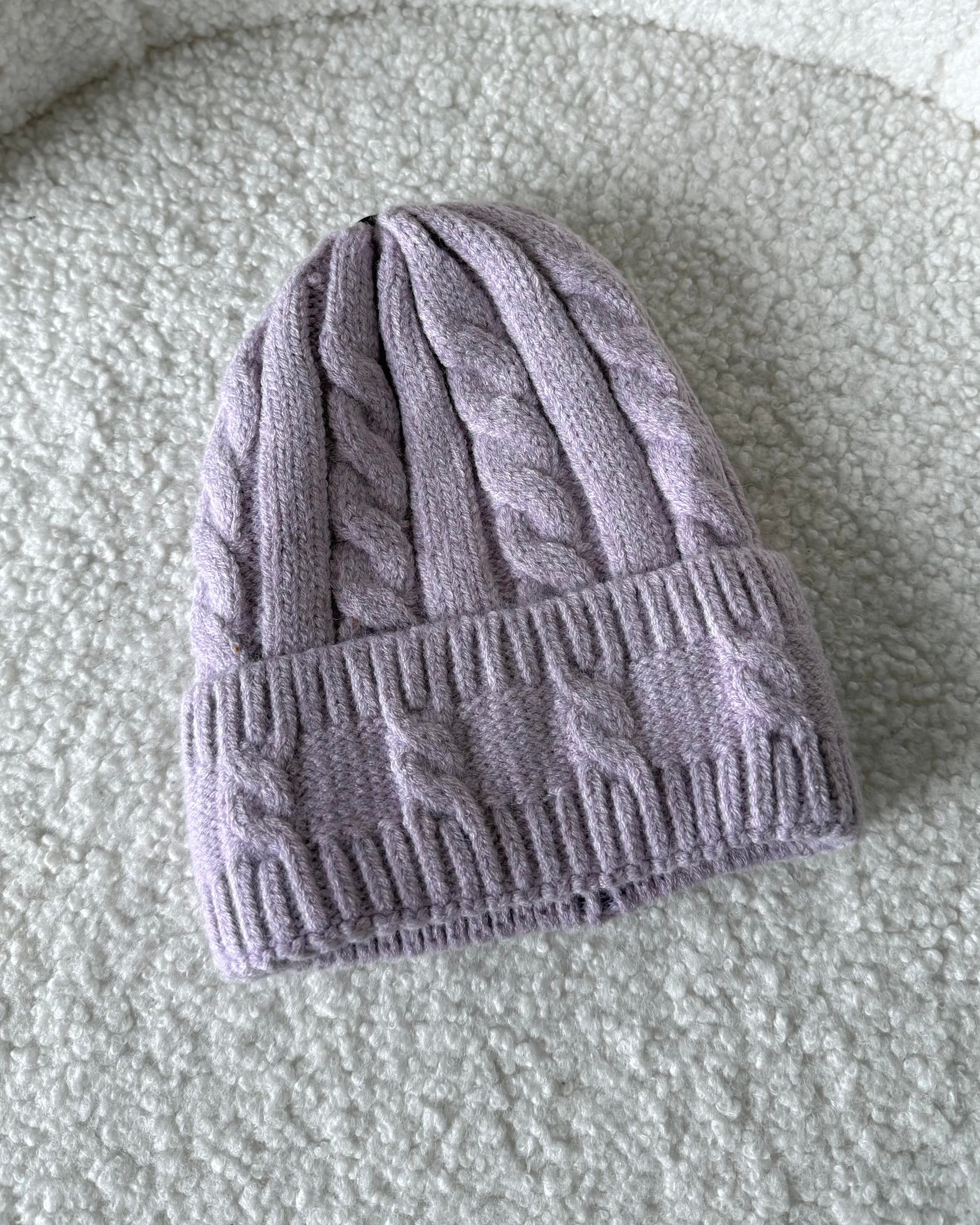 Mütze "Lumi" mit Bommel Lila