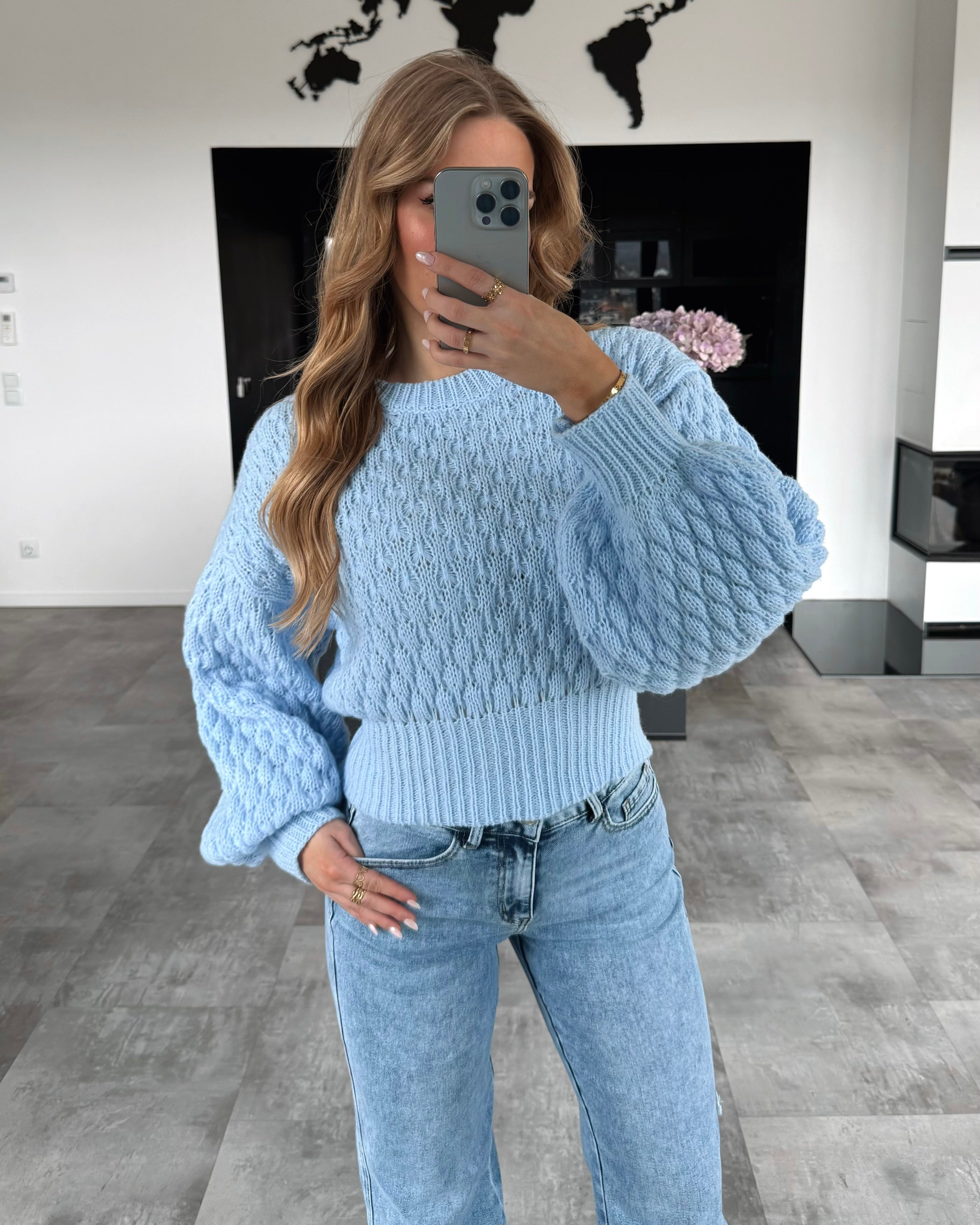 Strickpullover “Cecilia” Hellblau Cropped