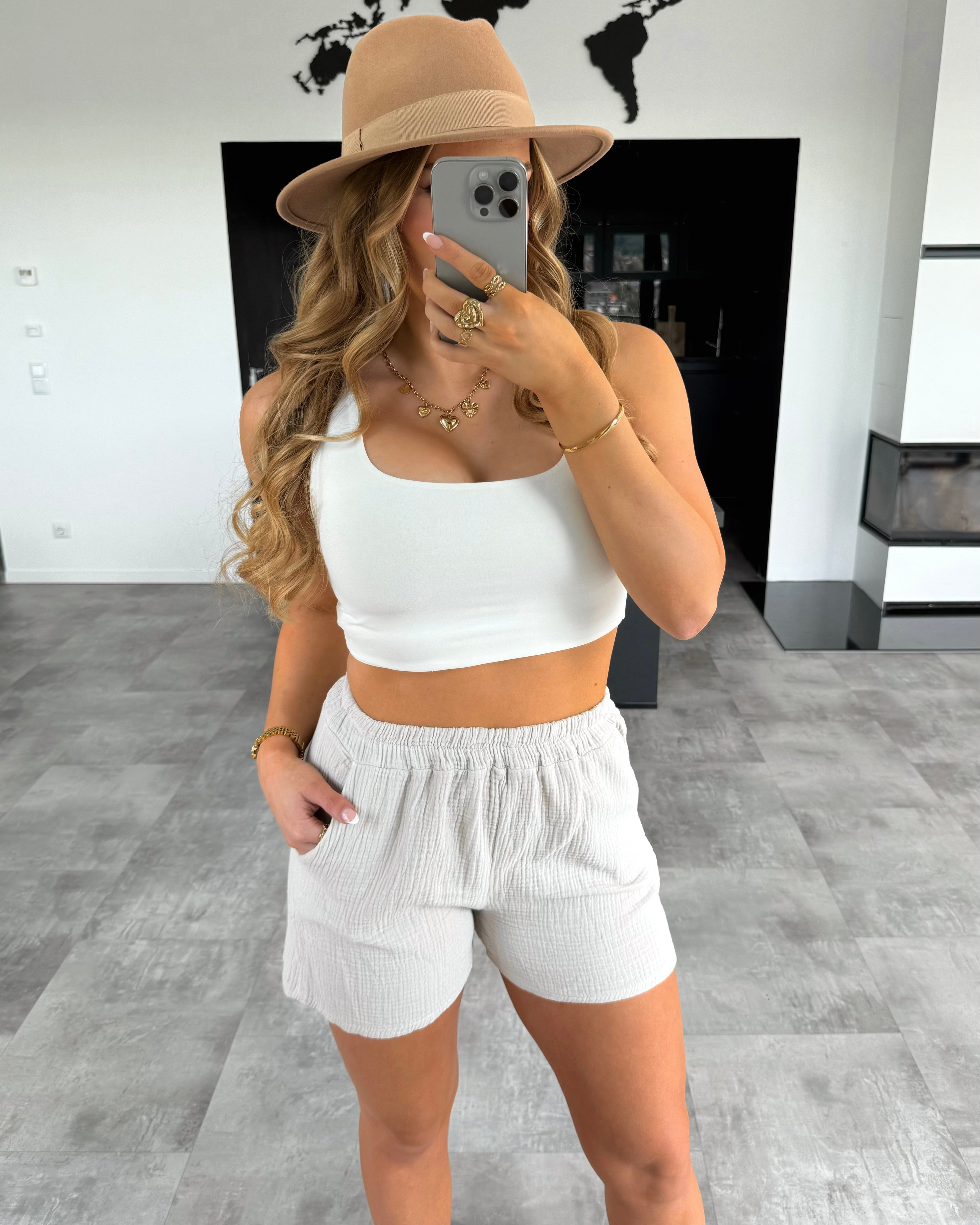 Musselin Shorts “Sunny” Beige