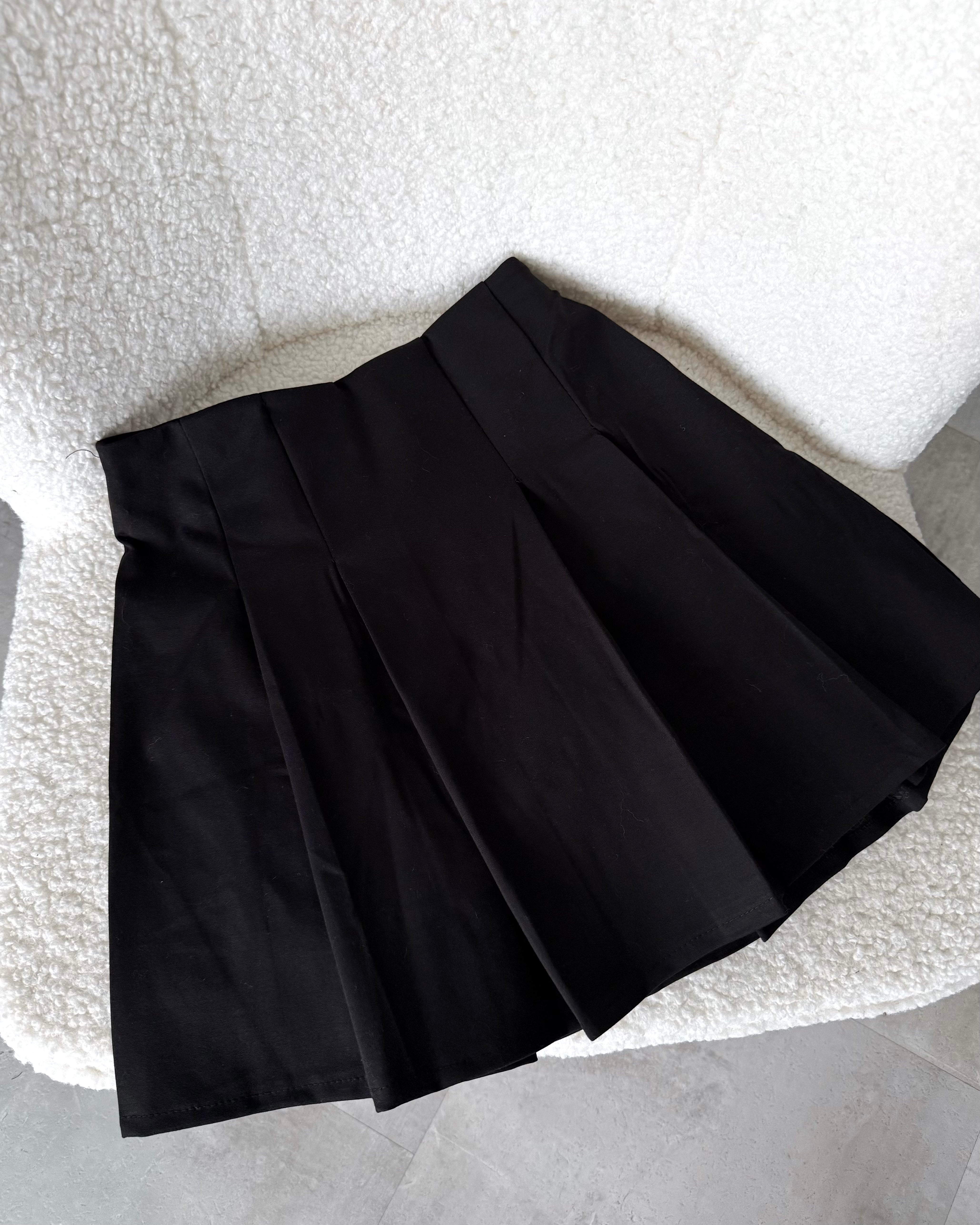 Hosenrock “Blair” Schwarz