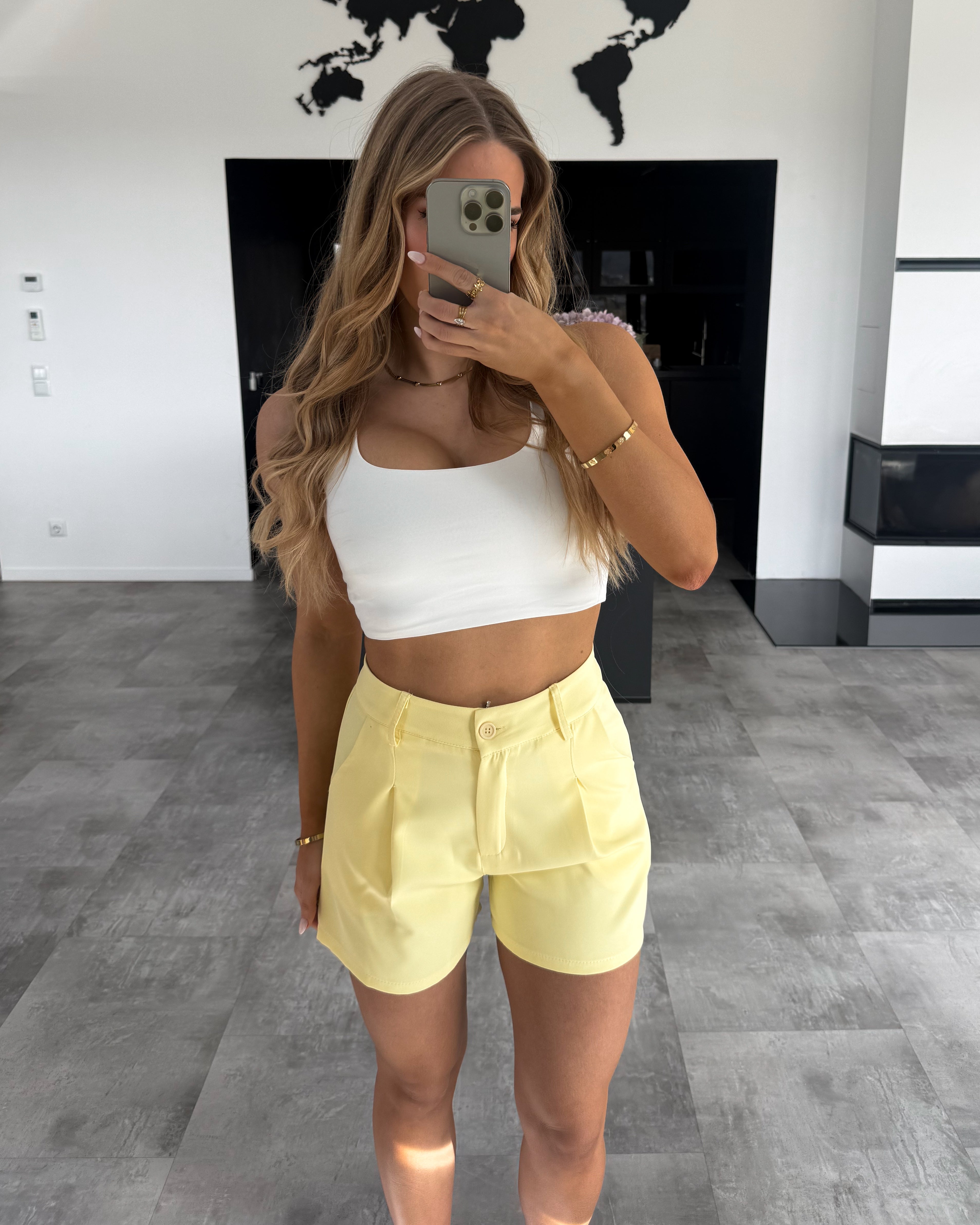 Shorts “Rina“ Hellgelb