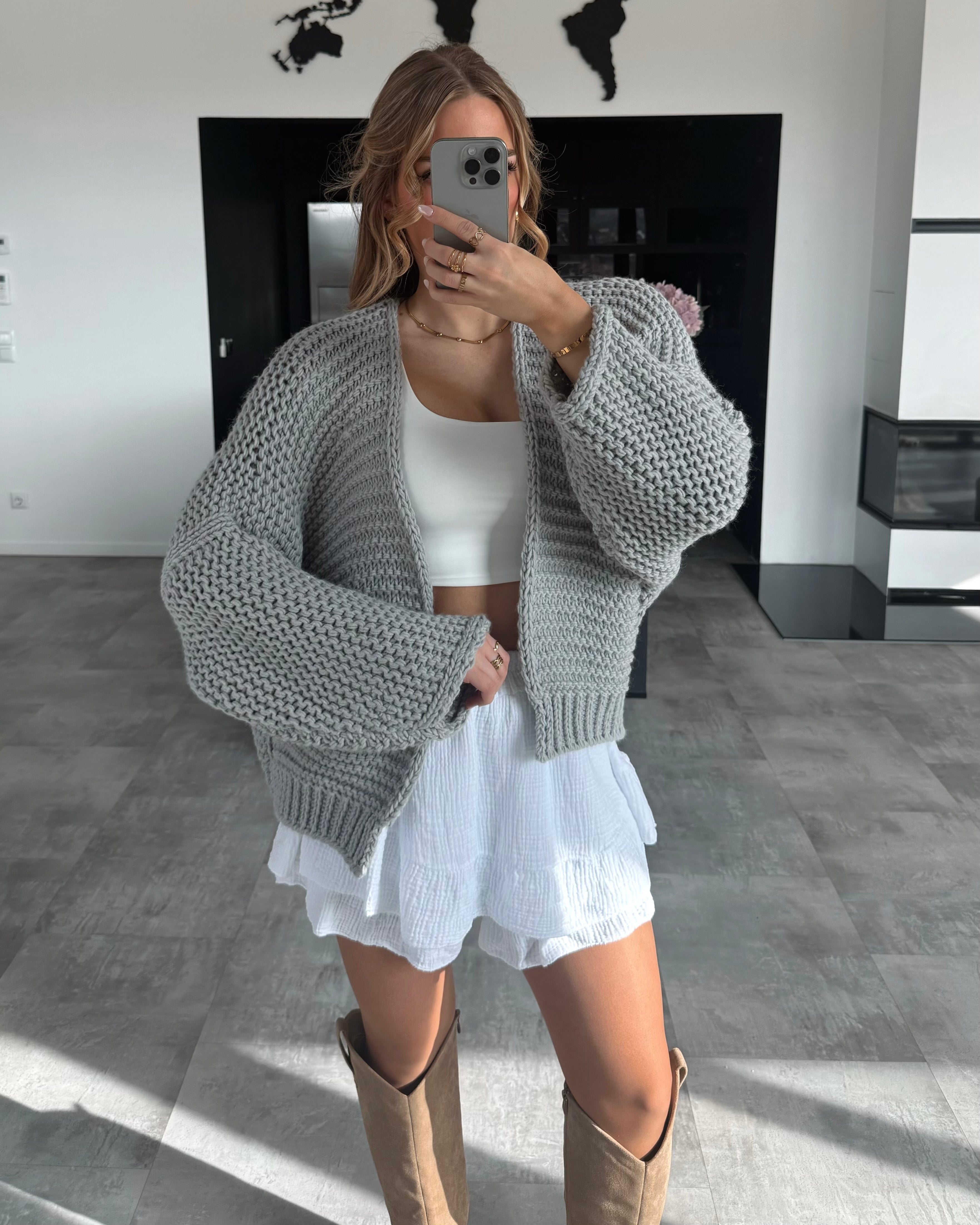 Cardigan "Jette" mit Brosche Solea Hellgrau