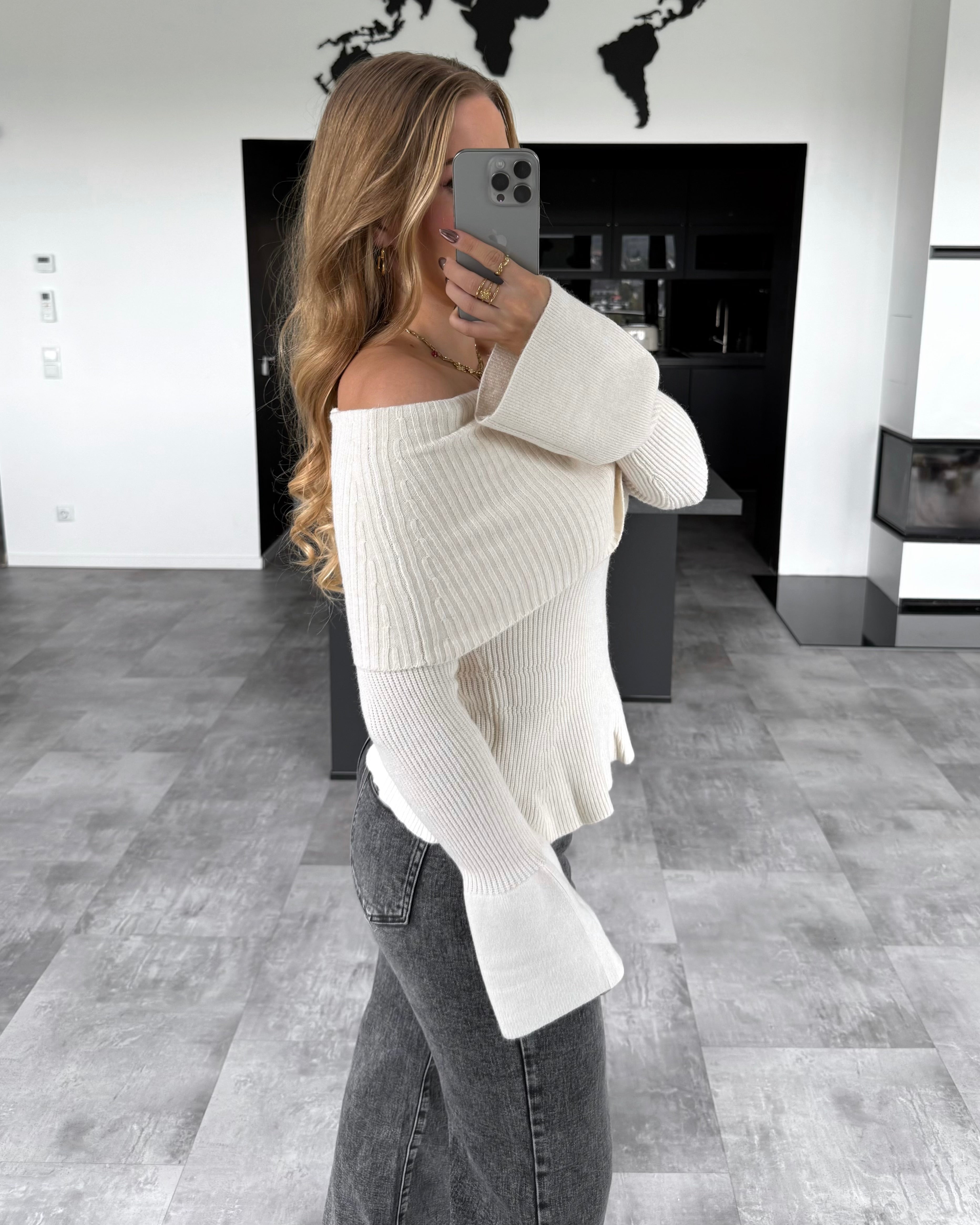 Off-Shoulder Pullover „Leighton“ Ecru