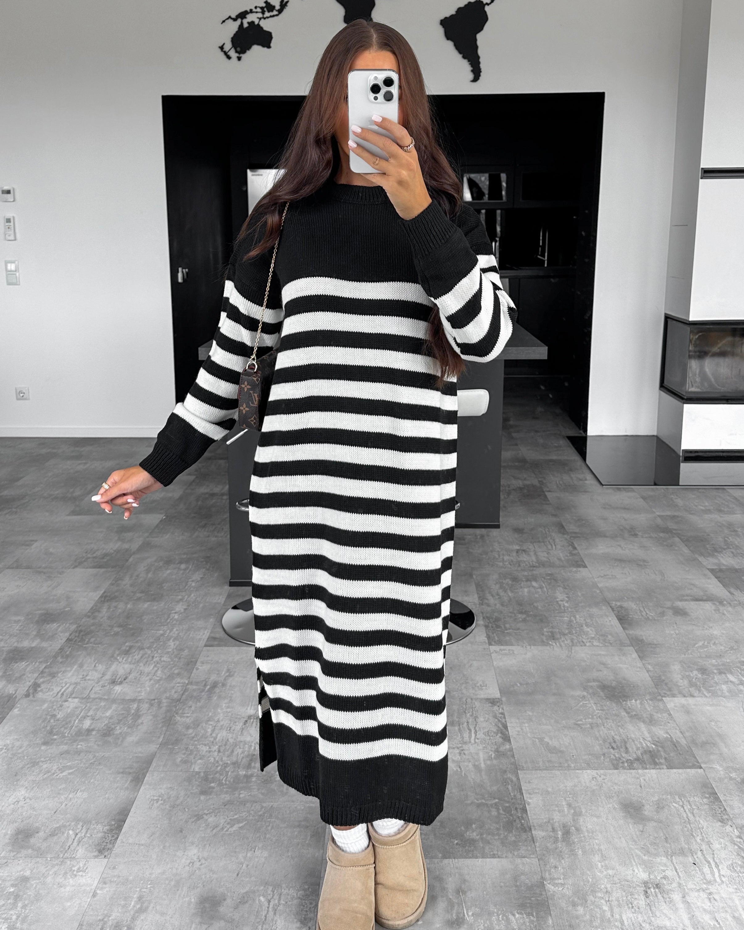Pulloverkleid "Malu" mit Schlitzen Schwarz