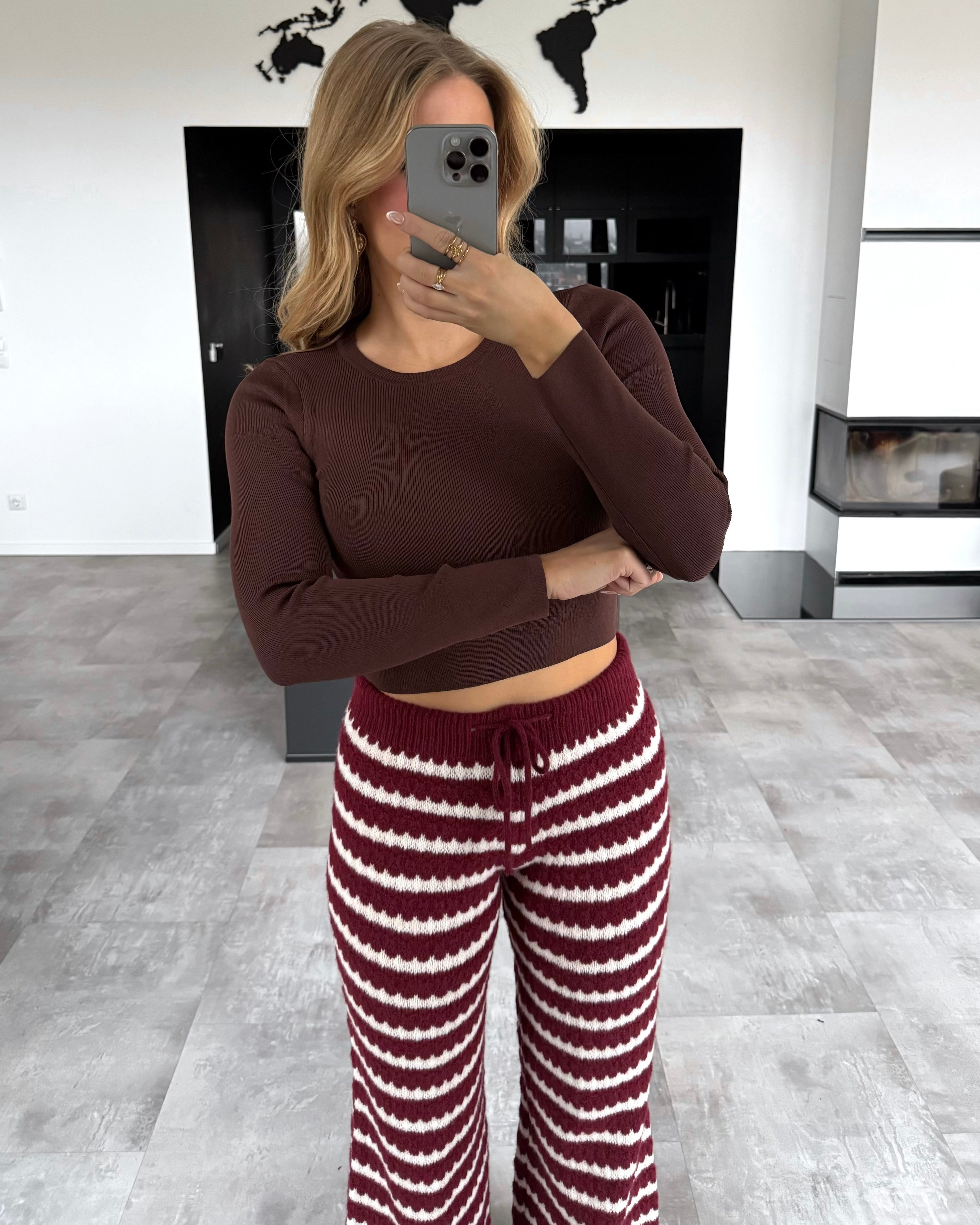 Häkelhose “Polly” Bordeaux-Weiß