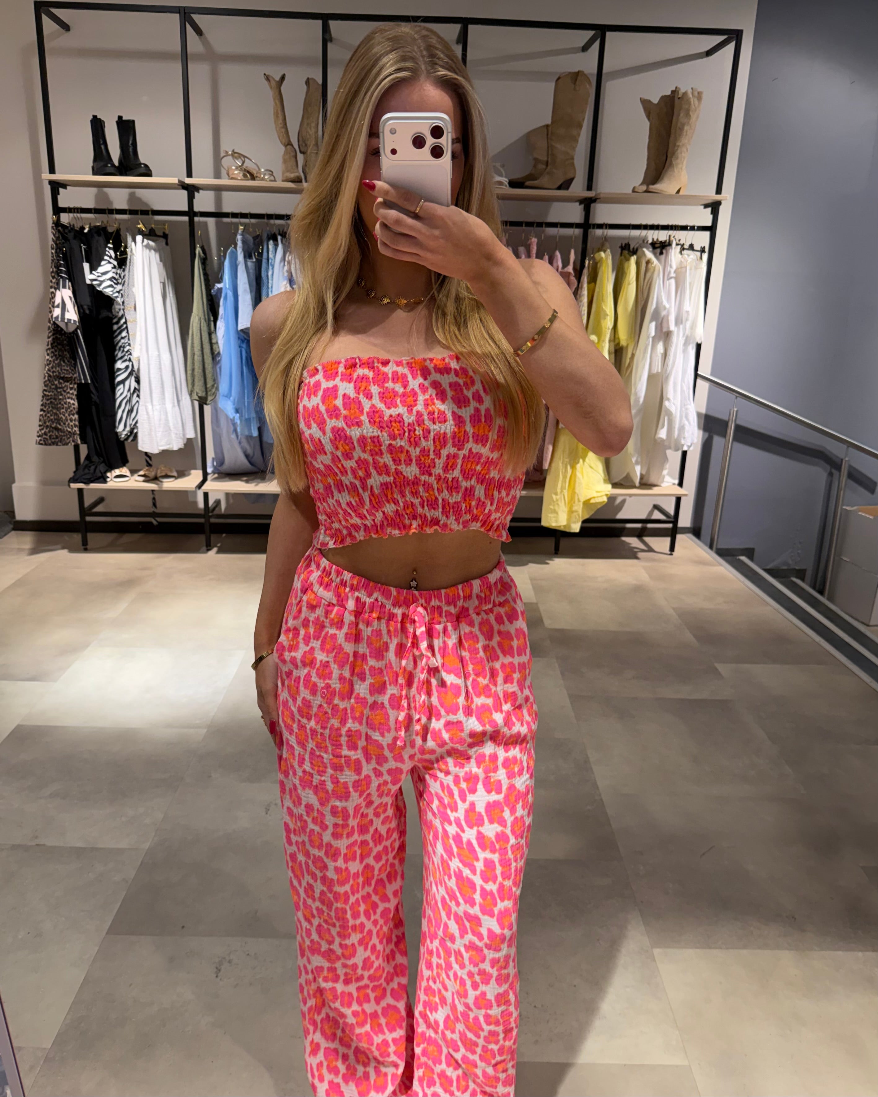 Musselin Hose “Nala“ Neon Pink