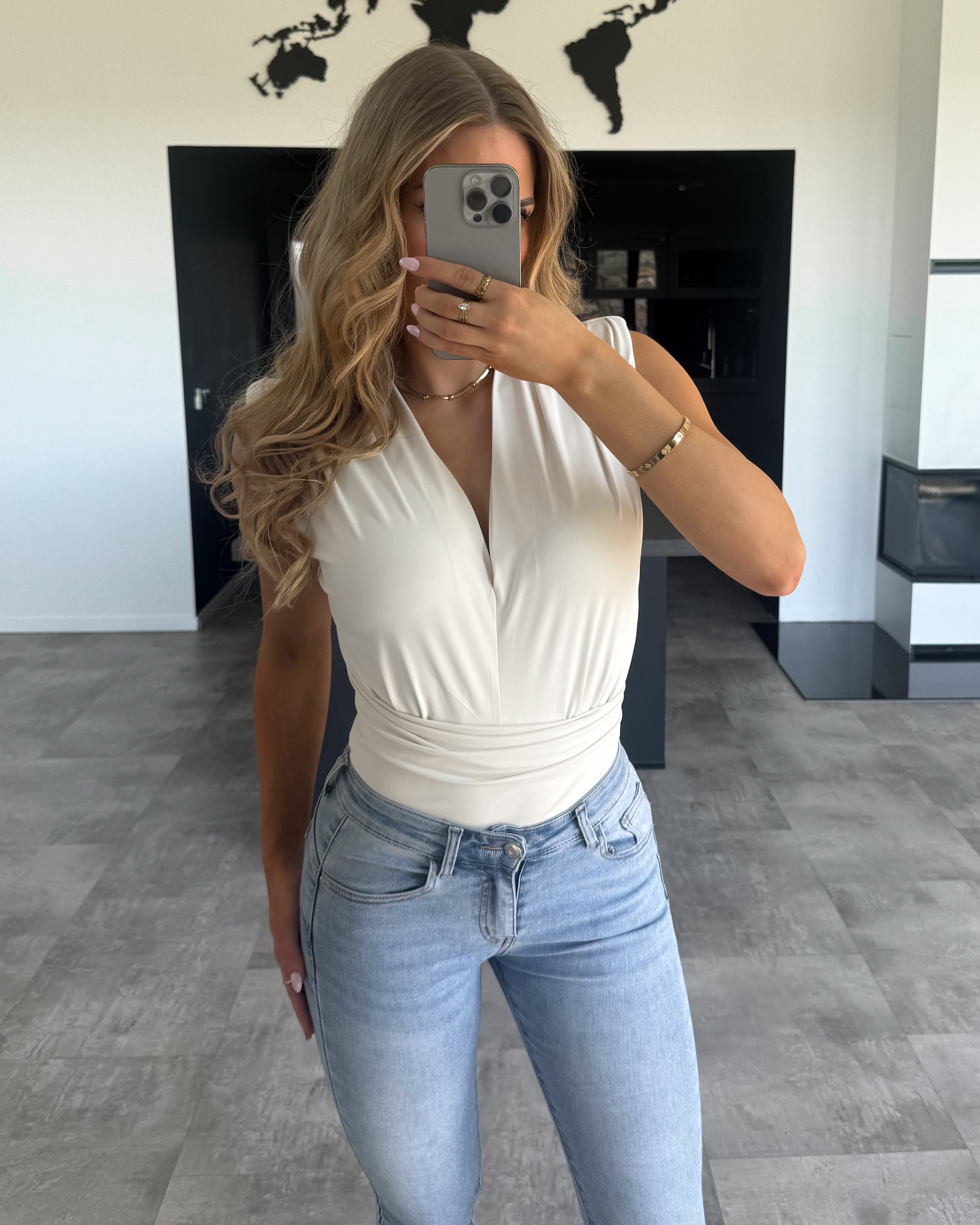 V-Neck Body "Blissa" Ecru