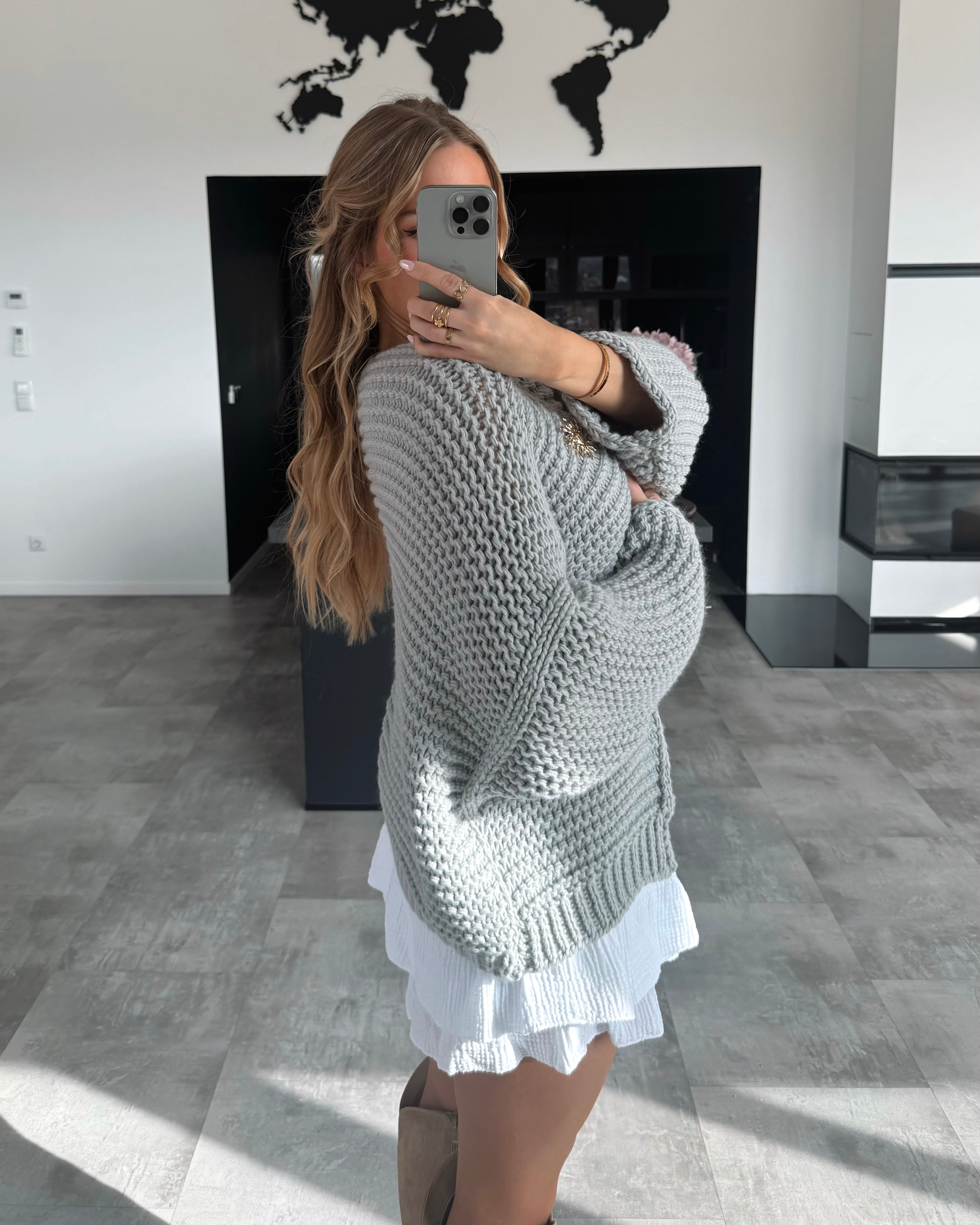 Cardigan "Jette" mit Brosche Solea Hellgrau