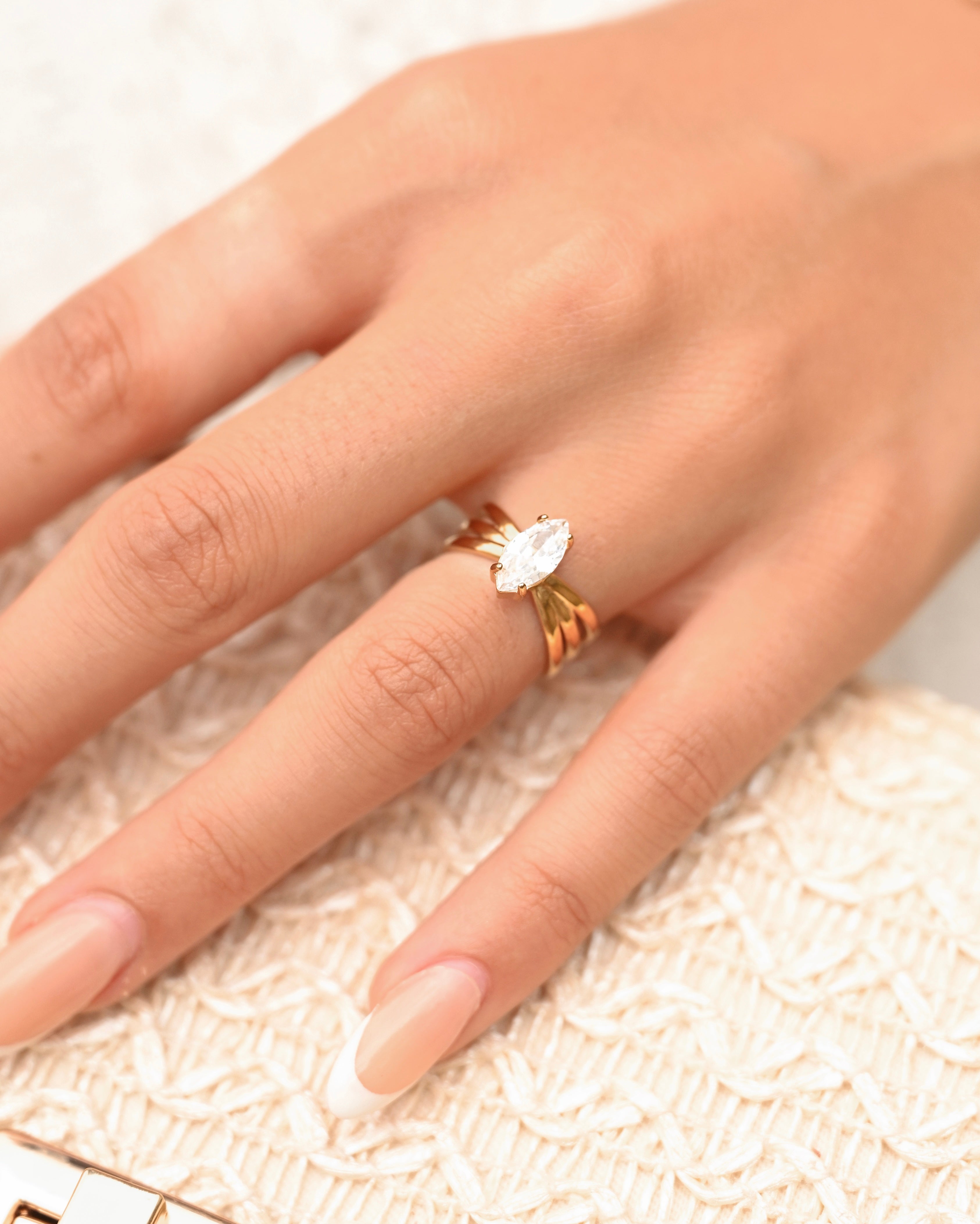 Shelly Ring