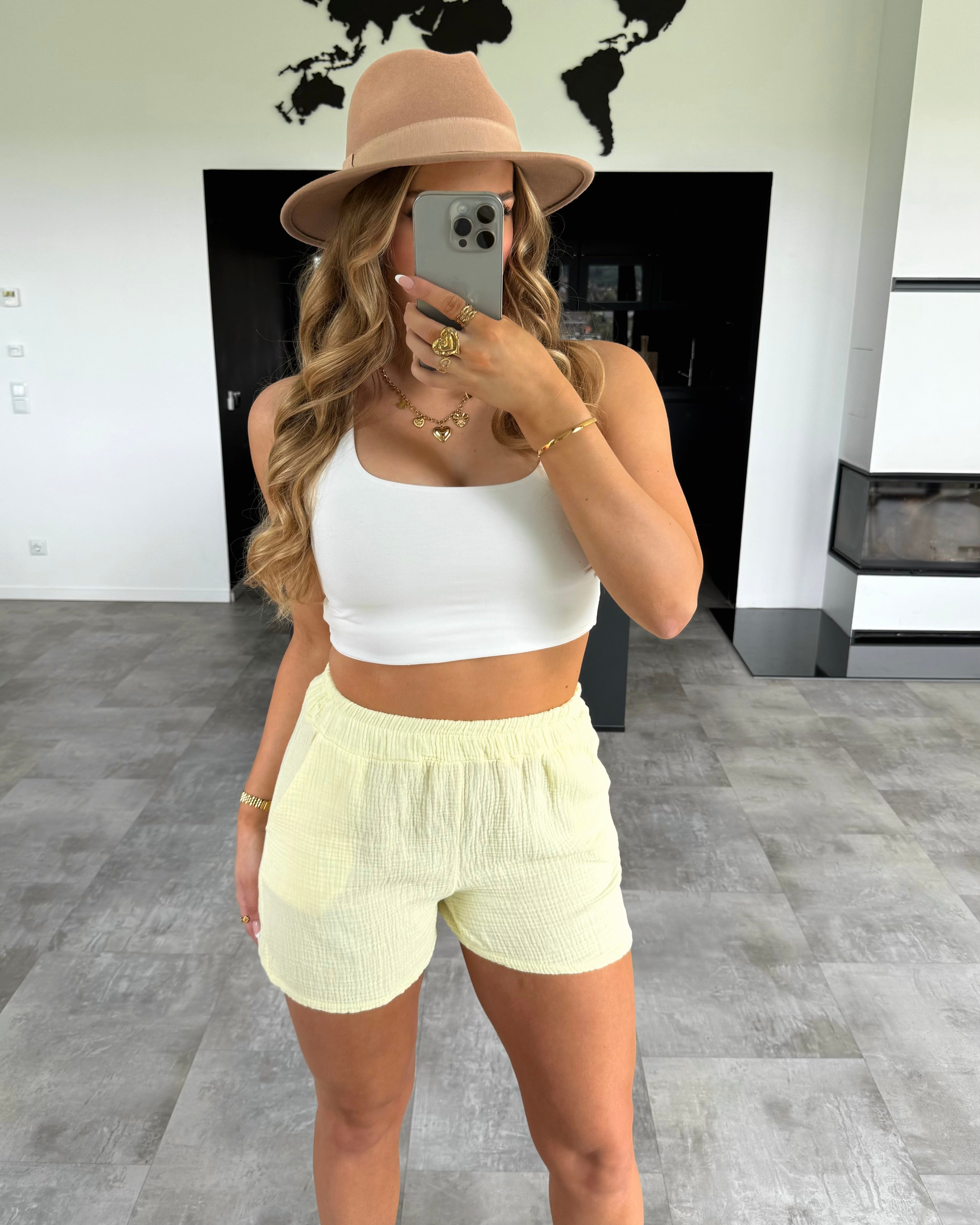 Musselin Shorts “Sunny” Hellgelb